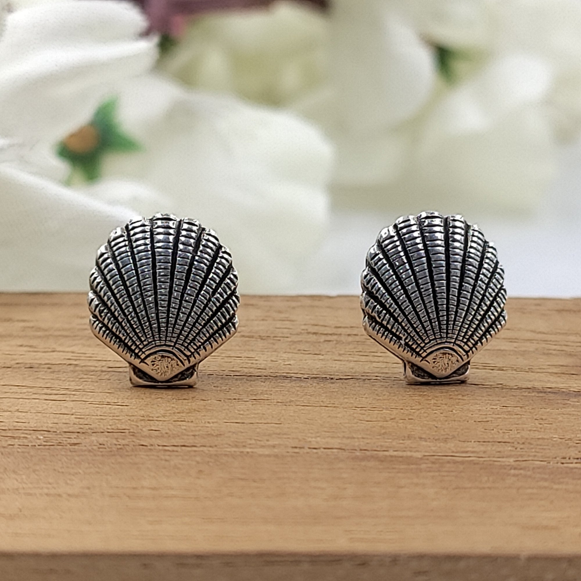 Scallop Shell Post Earring Beach earrings Summer jewelry Cornish Shell Nautical Earring Handmade Studs with Pushback 925 Sterling Silver