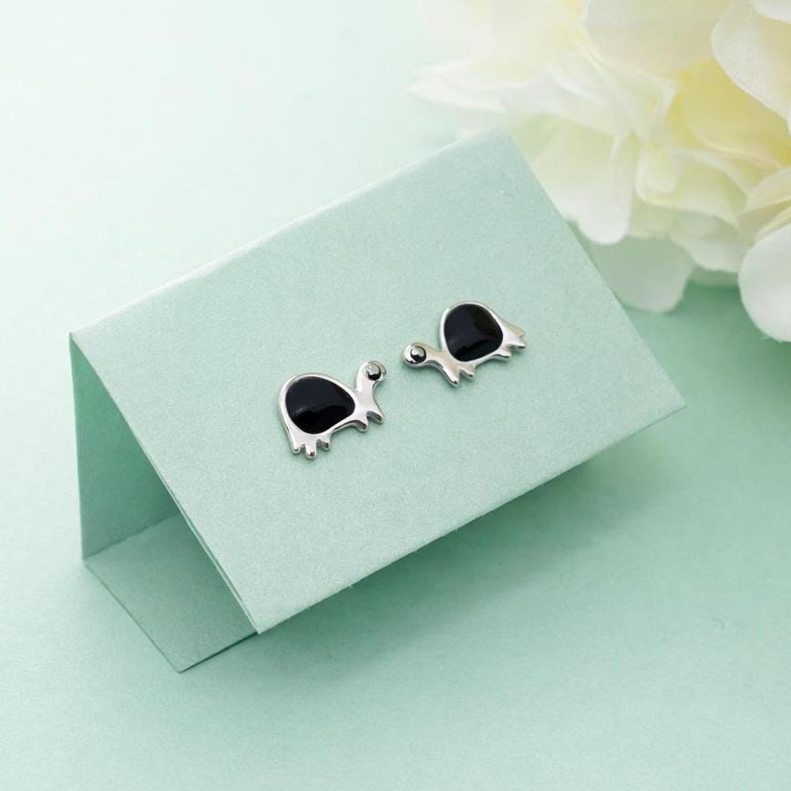 925 Sterling Silver Turtle Stud Earrings, Black Enamel Sea Turtle Earrings, Cute Animal Studs, Minimalist Ocean Jewelry Gift