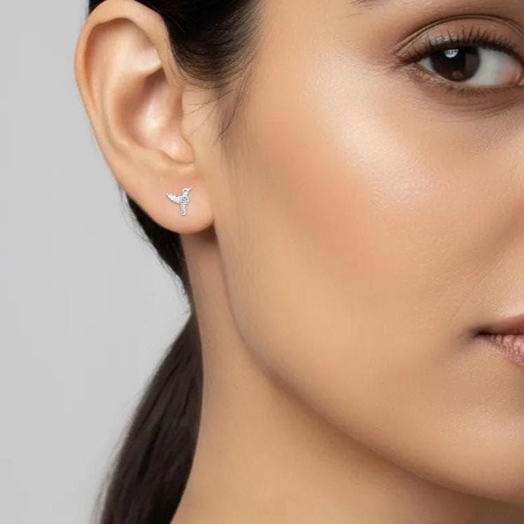 AMONROO® 925 Silver Jewellery for Women - 925 Sterling Silver Hummingbird Stud Earrings, Bird Design Earrings, Nature Inspired Jewellery | 925 Stamp, Warranty & Authenticity Certificate