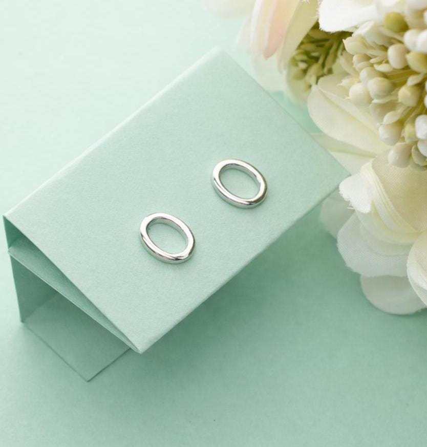 925 Sterling Silver O Stud Earrings Minimalist Letter O Earrings Tiny Alphabet Circle Jewelry Everyday Gift for Her