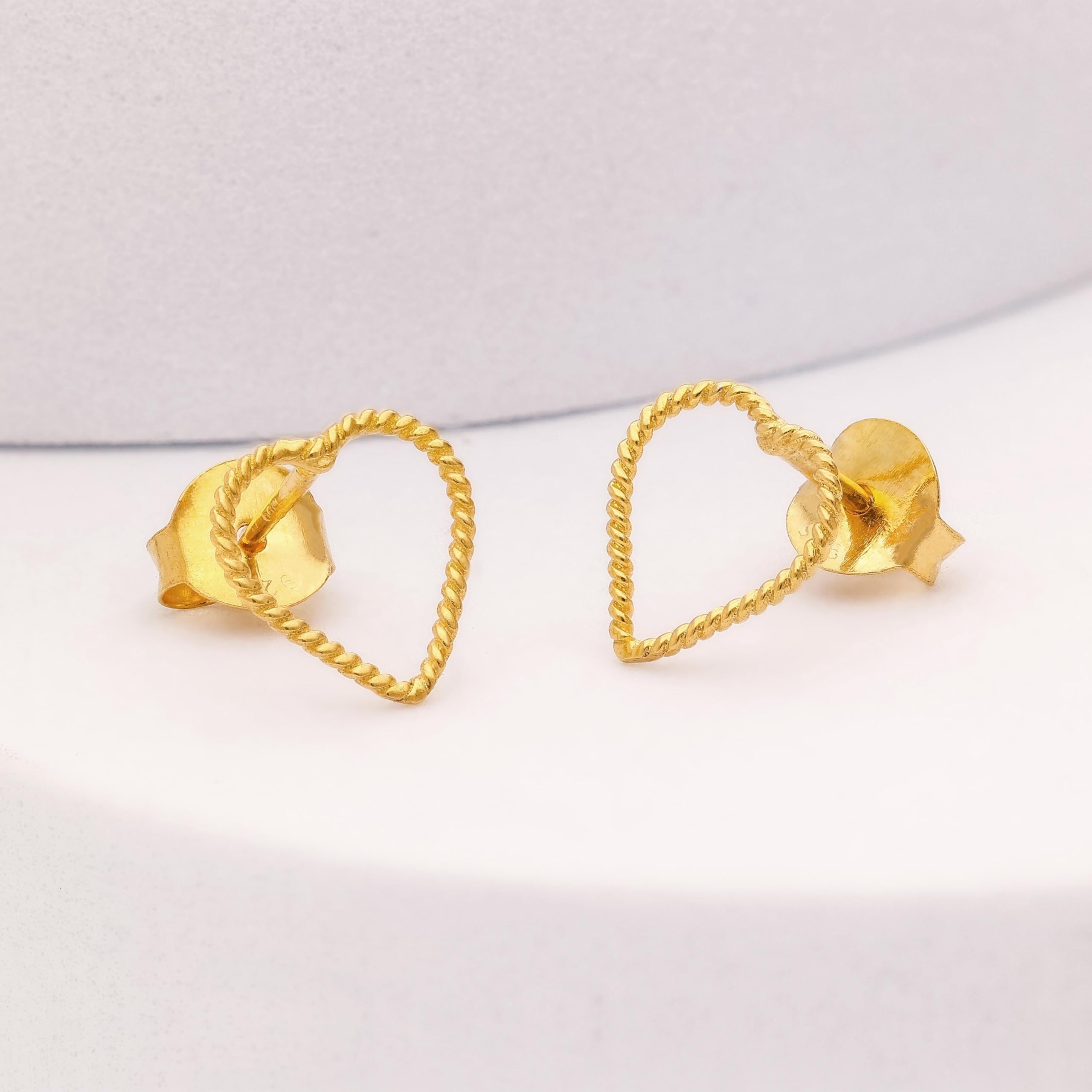 c33a45af79b8b53d9c4834fe2af4a5ee