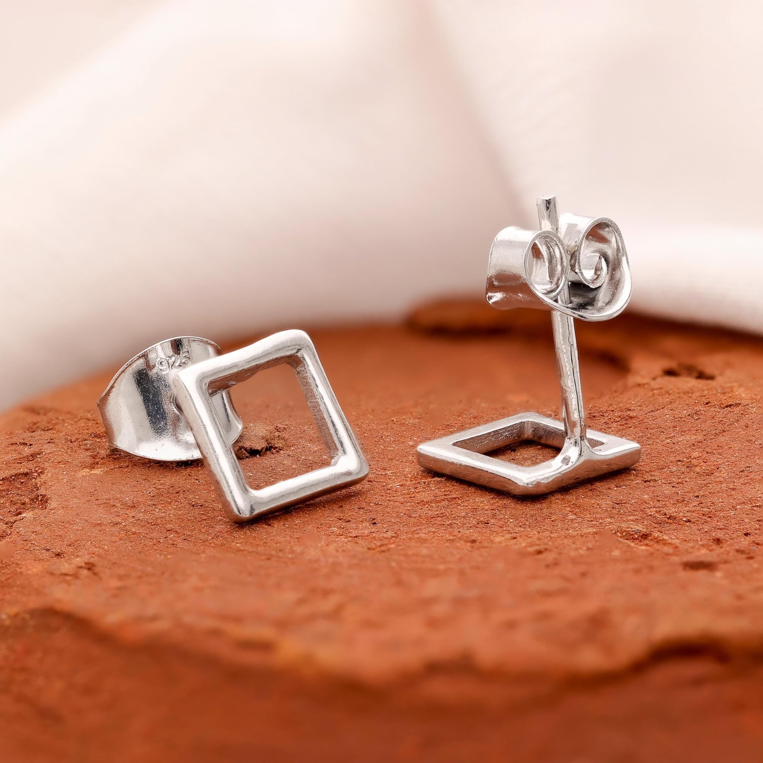 b35f5152d9b7ced28e9b15eec9e56b30