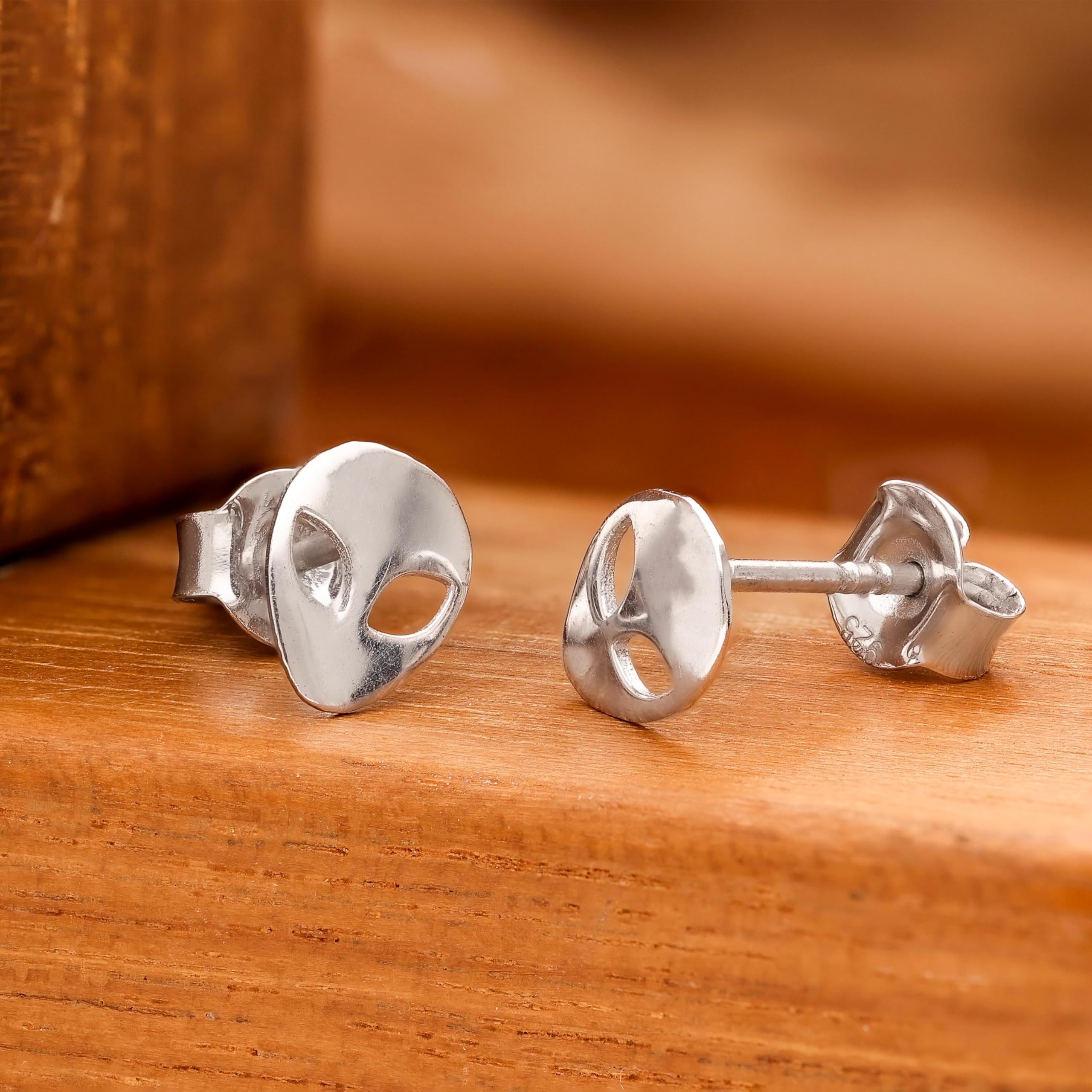 45270188bee03734f95dab0416bc0f84