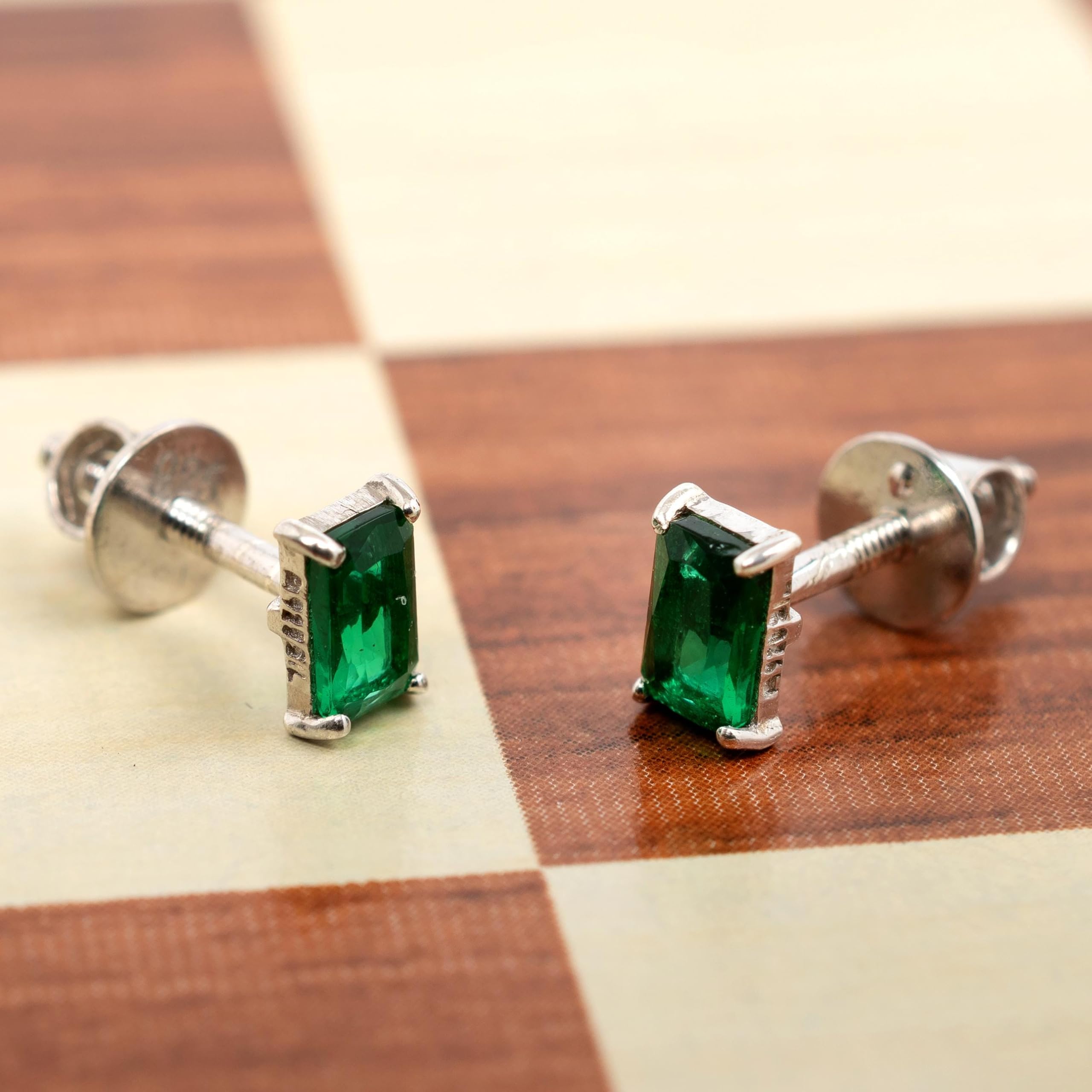 d538e721132d8cfc82085d0d850bab84