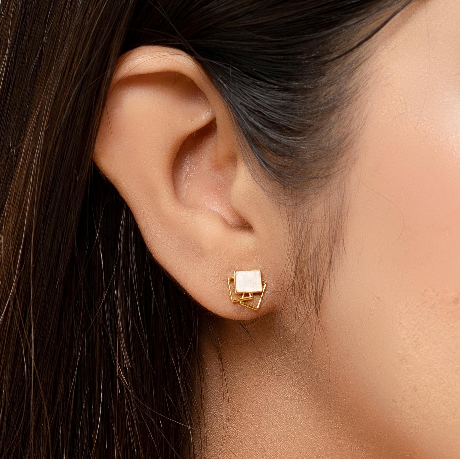 7aca3aeac117447f57e4ded139fe2ab5