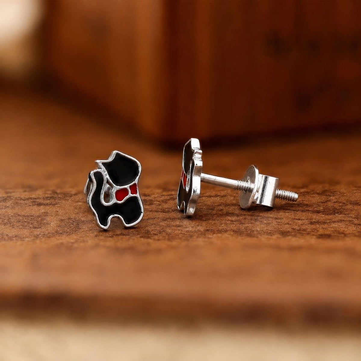 AMONROO® 925 Silver Jewellery for Women - 925 Sterling Silver Black Cat Enamel Stud Earrings, Cat Lover Jewellery, Gift for Women | 925 Stamp, Warranty & Authenticity Certificate