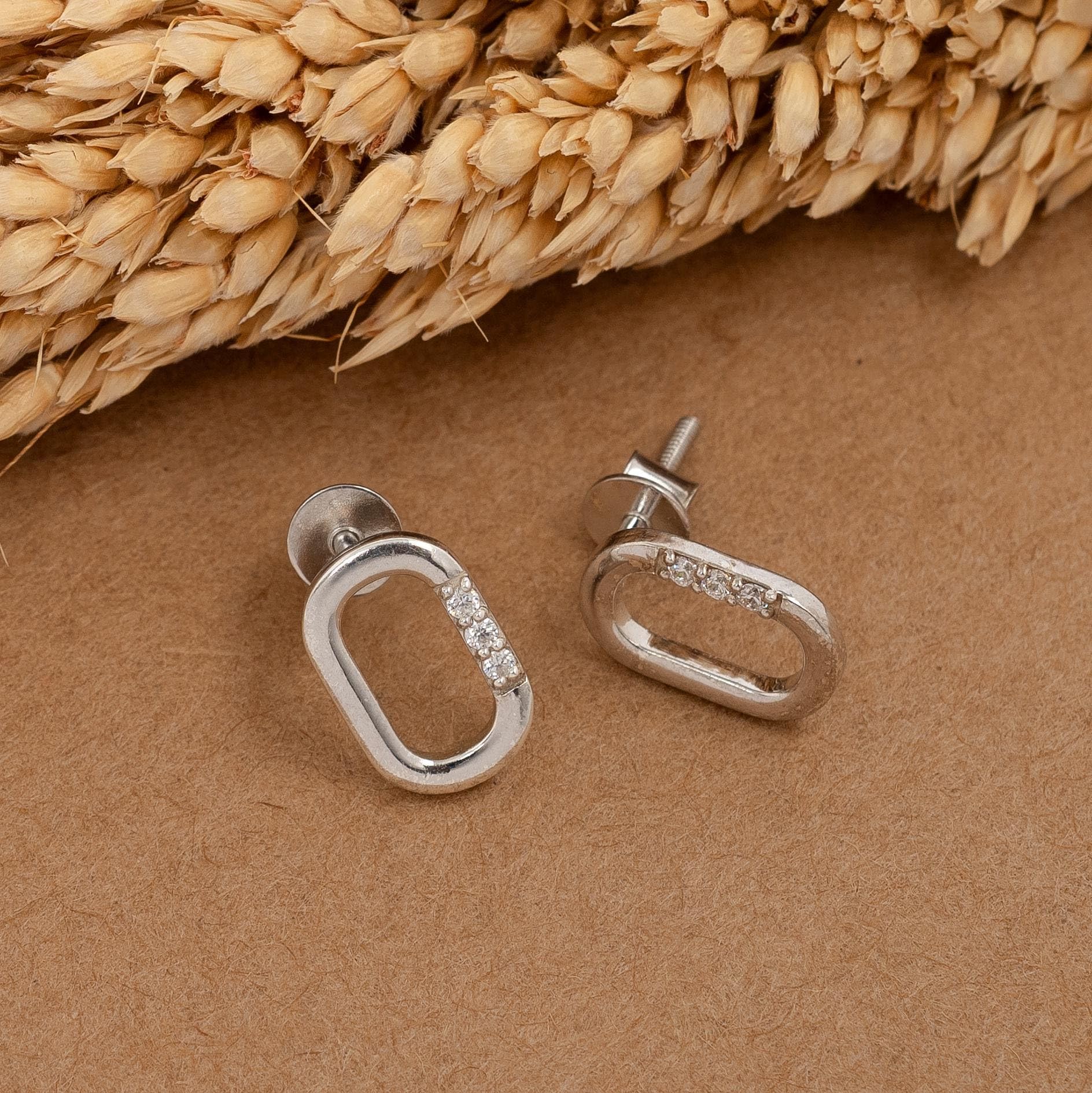 72180943ec8fdec50792628e3d860fb8