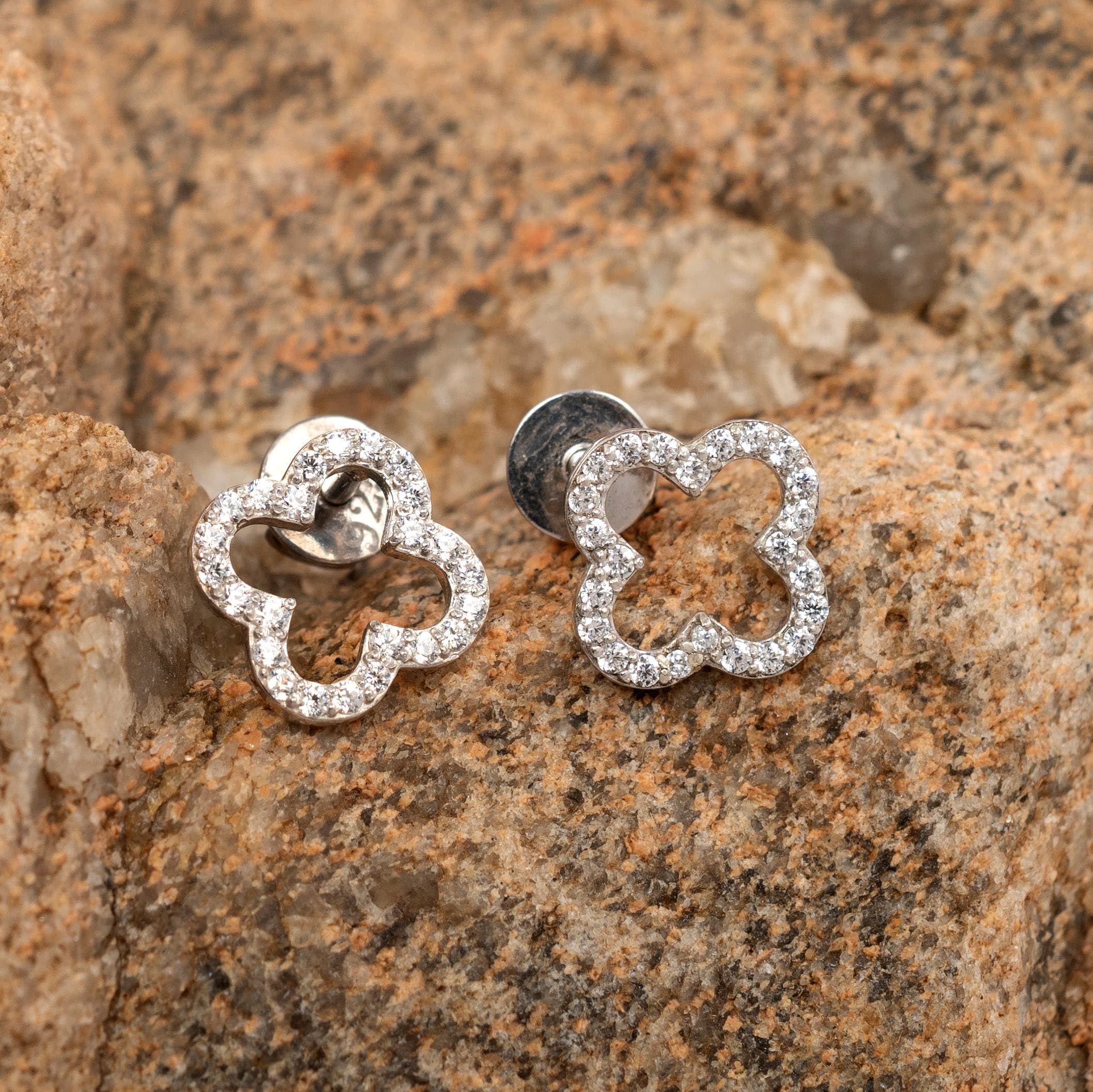 77ce615168f79845999a5de7ced19777