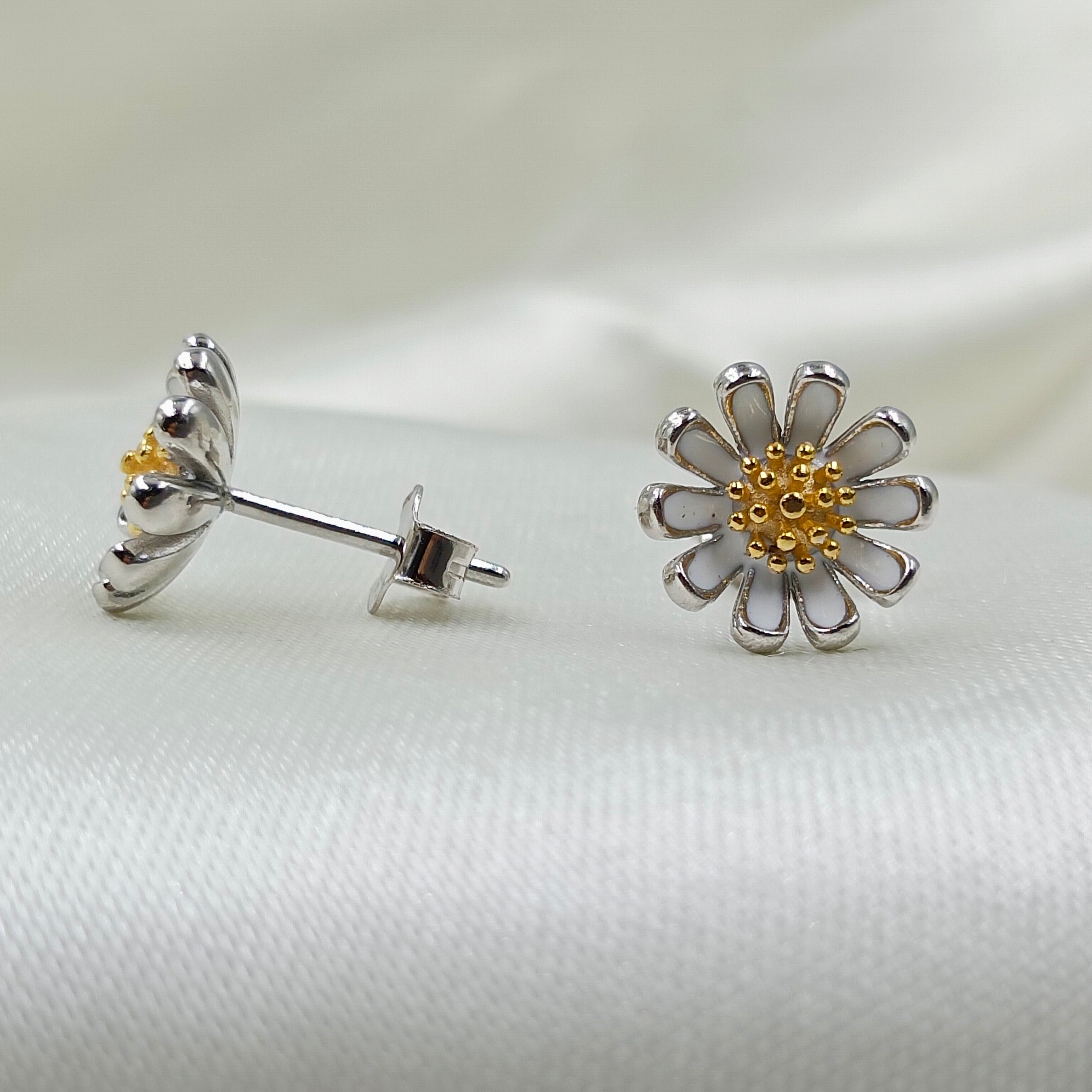 925 Sterling silver Sunflower Earring Small Sunflower Earring Stud Daisy Stud Dainty Earrings Minimalist Handmade Gift Studs with Pushback 925 Sterling Silver