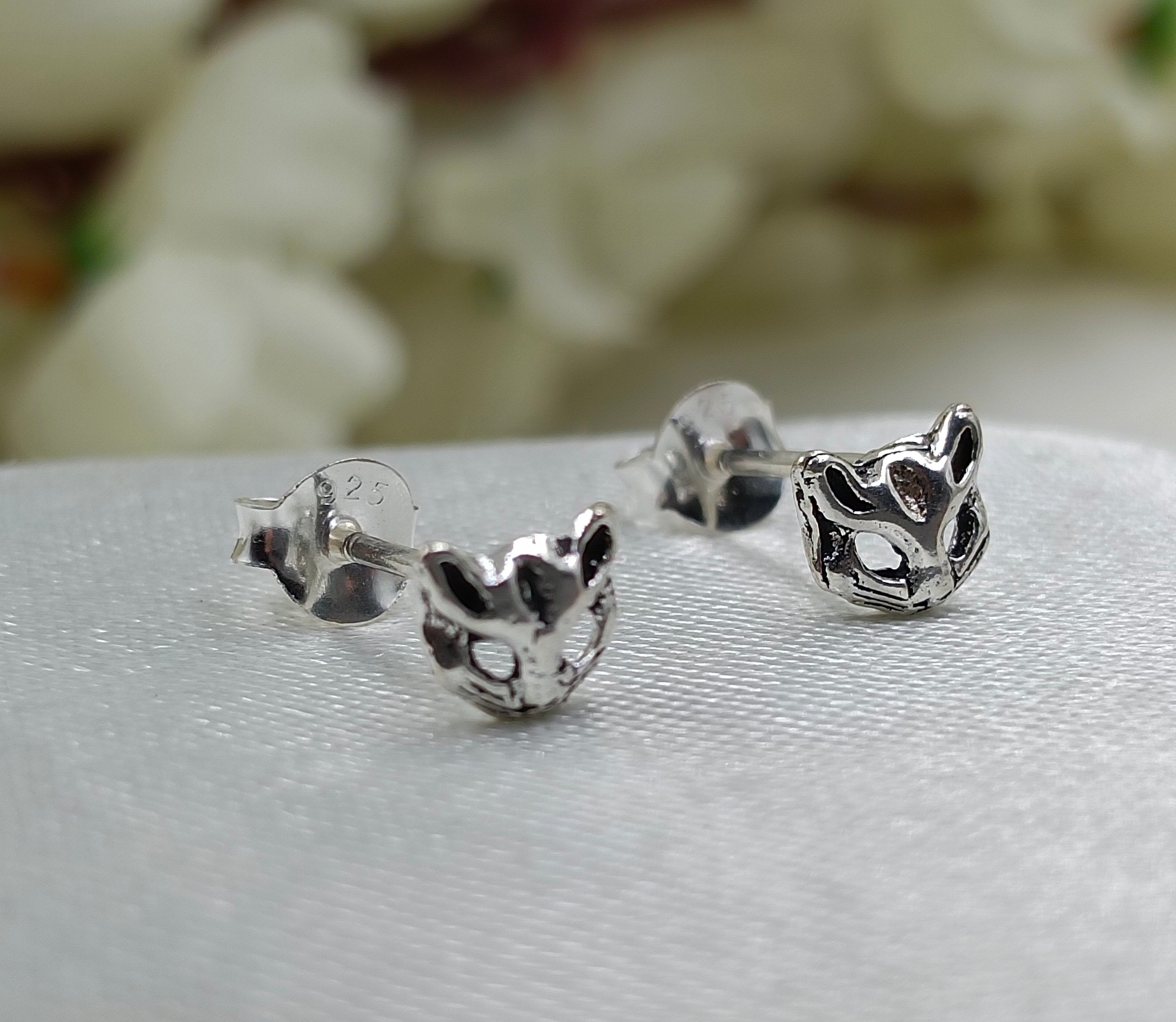 925 Sterling Silver Cat kitten Face Stud Earrings Cat Lover Gift Cat Face Dainty Earrings Minimalist Handmade Gift Studs with Pushback