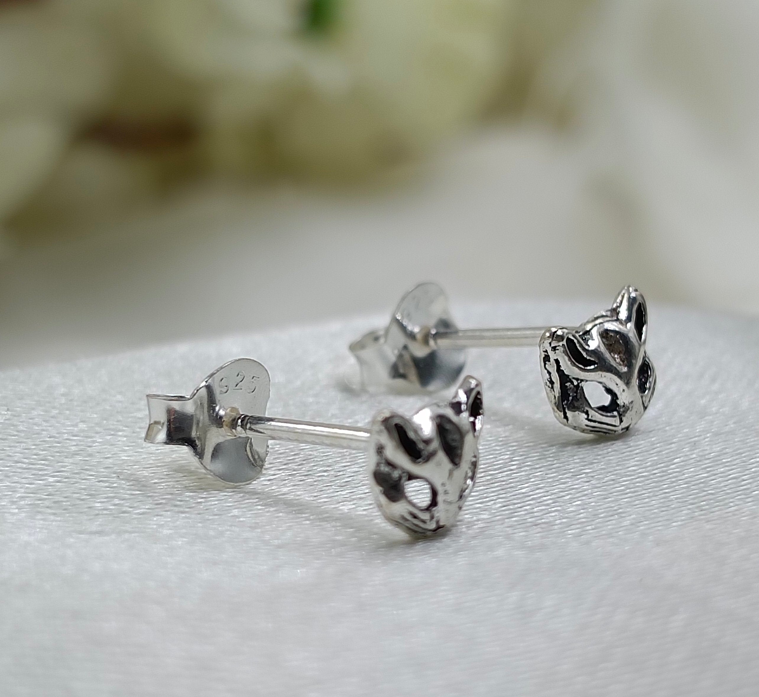 925 Sterling Silver Cat kitten Face Stud Earrings Cat Lover Gift Cat Face Dainty Earrings Minimalist Handmade Gift Studs with Pushback