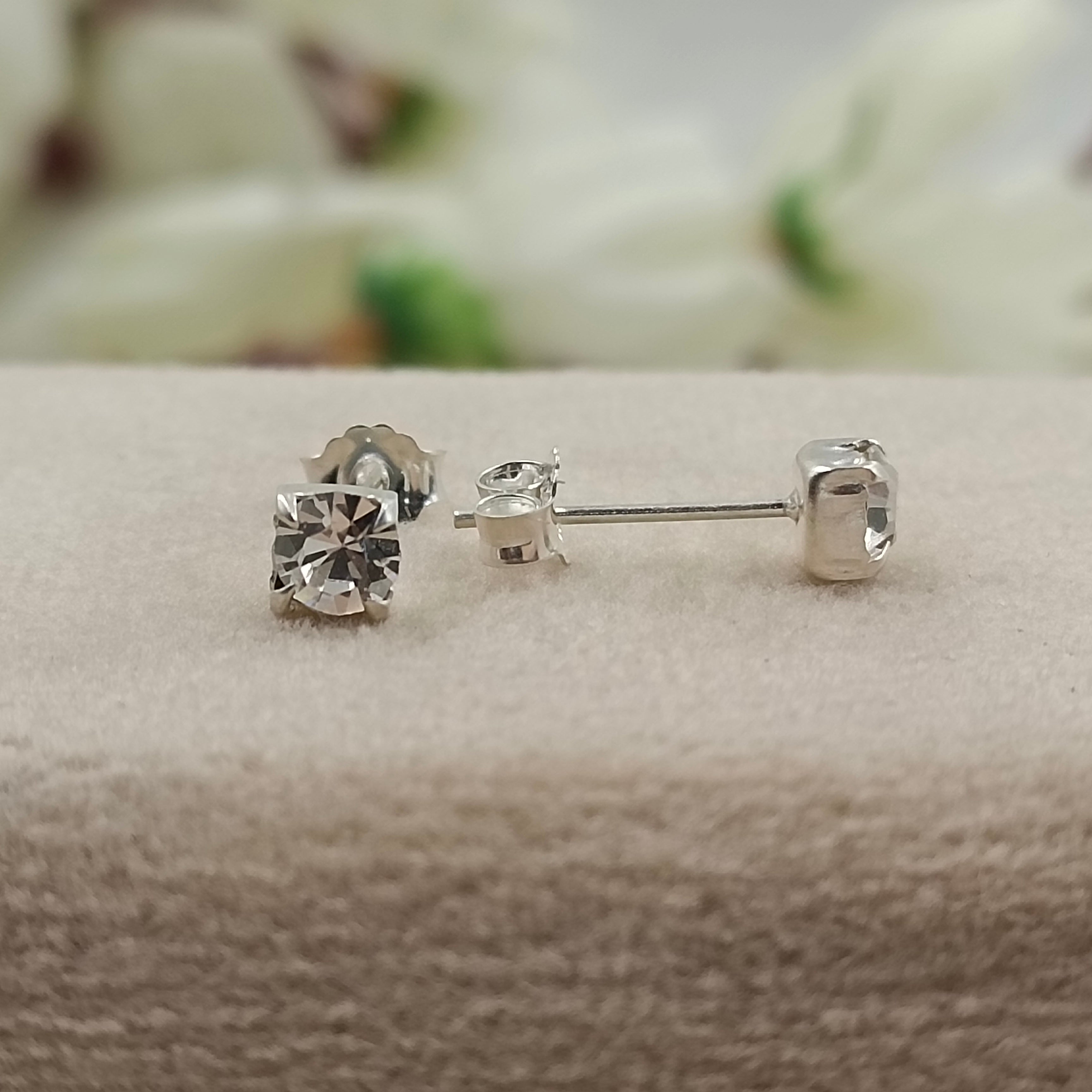 925 Sterling Silver April Birthstone White Topaz Cubic Zirconia Stud Earrings Minimalist Handmade Birthday Gift Studs with Pushback