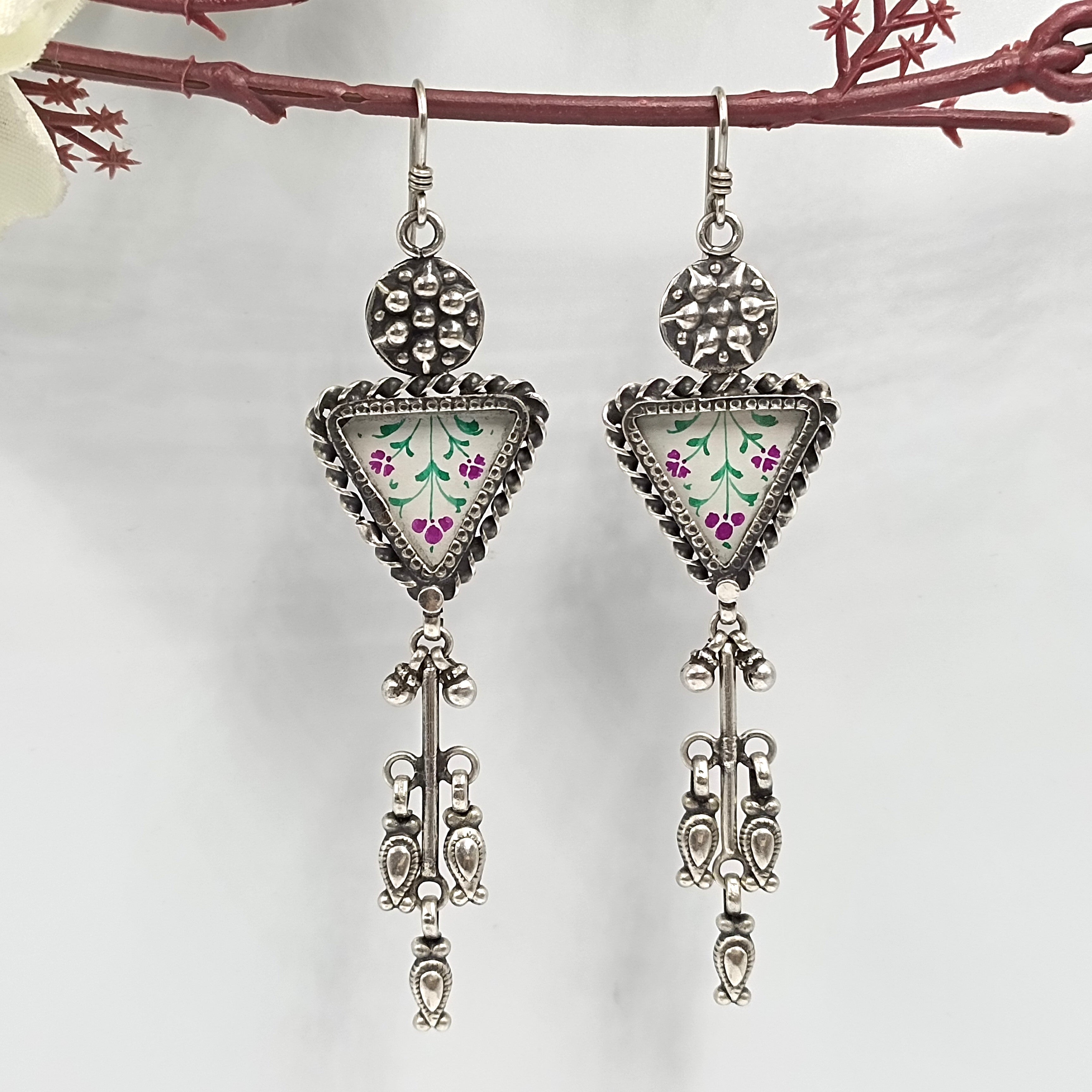 Art Deco Style Triangle Floral Print In Solid 925 Silver Earring