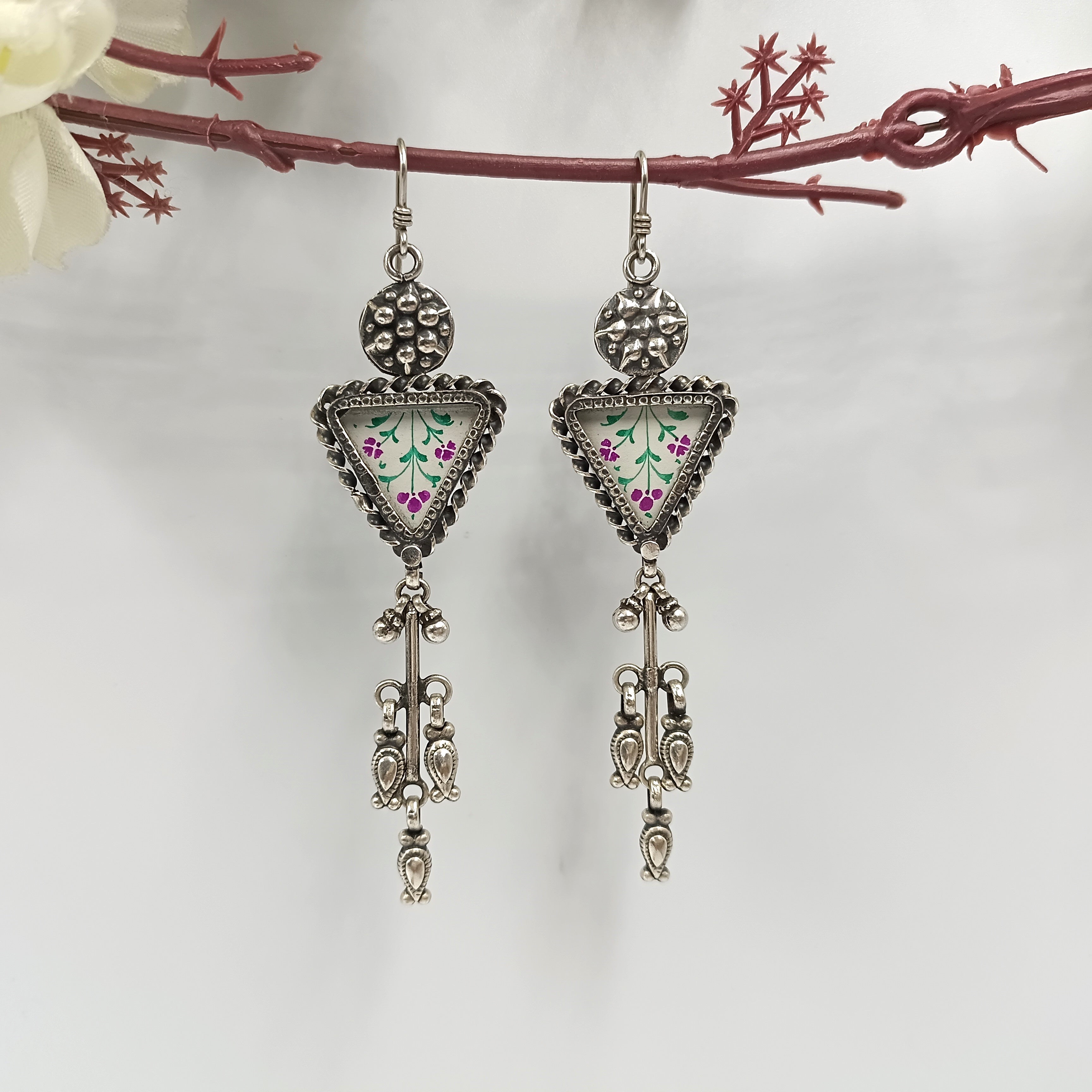 Art Deco Style Triangle Floral Print In Solid 925 Silver Earring