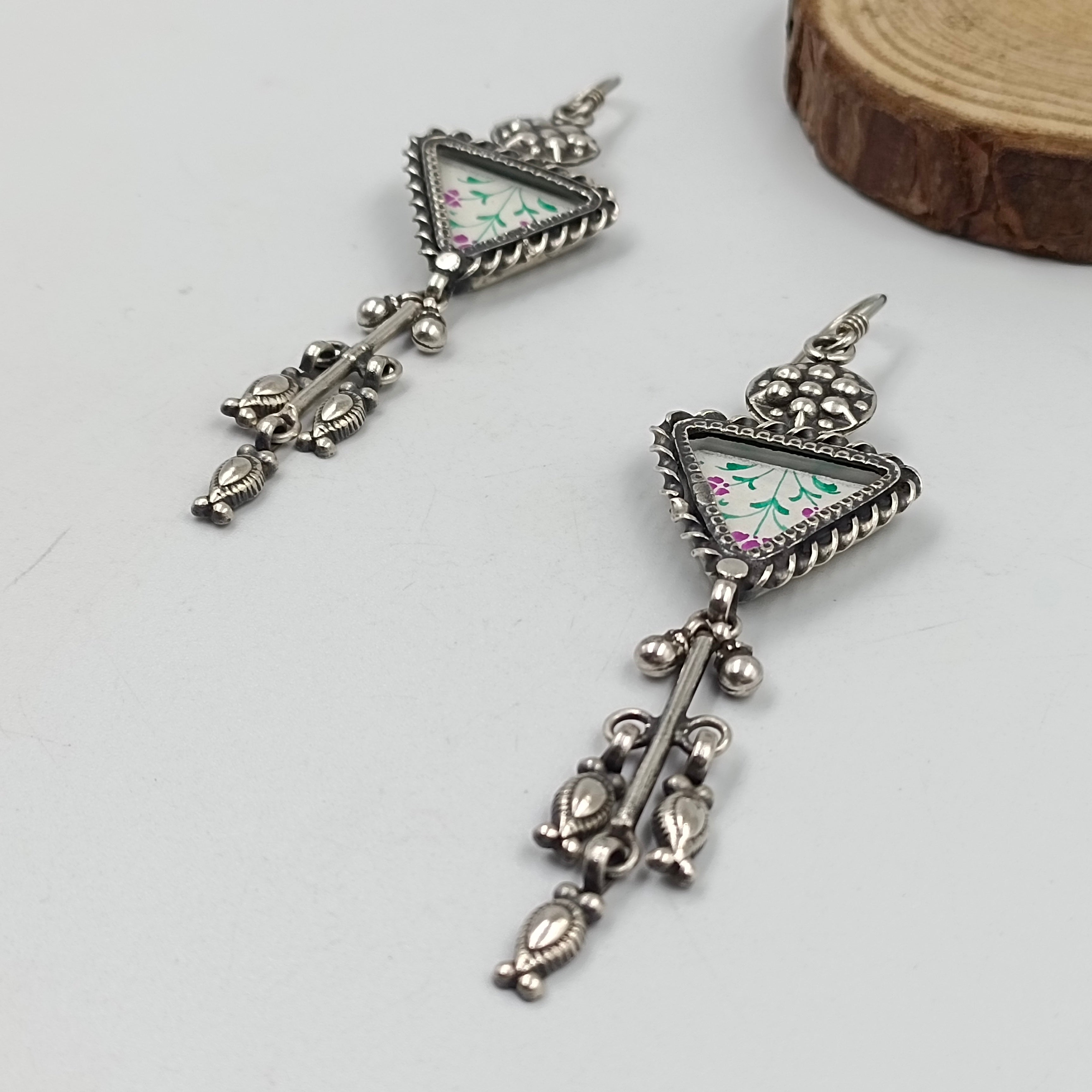 Art Deco Style Triangle Floral Print In Solid 925 Silver Earring