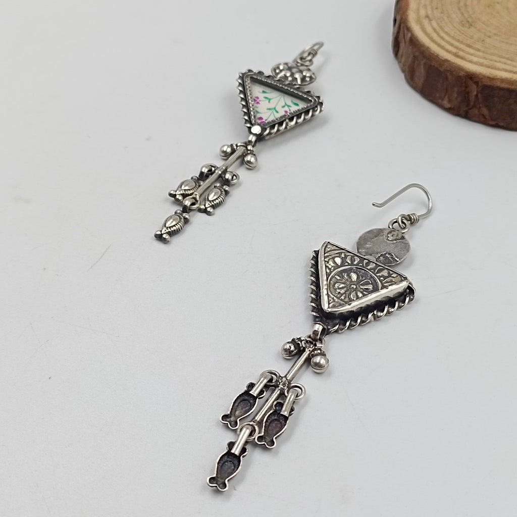 Art Deco Style Triangle Floral Print In Solid 925 Silver Earring