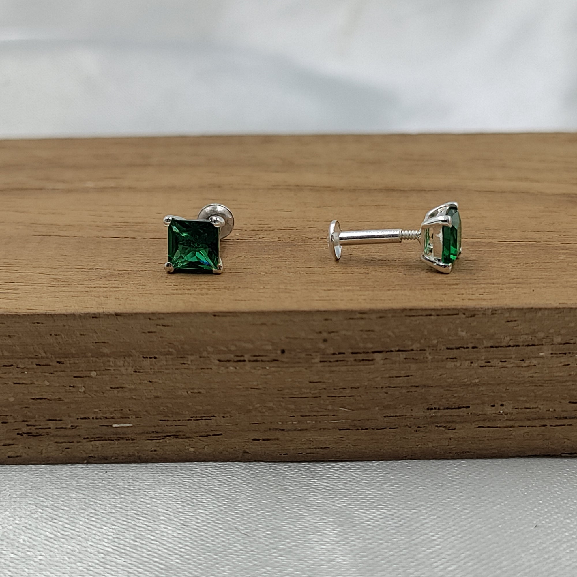 Green Emerald Earring Princess Cute 925 Sterling Sivler Stud May Birthstone Earrings Cubic Zirconia Minimalist Handmade Stud with Ballback