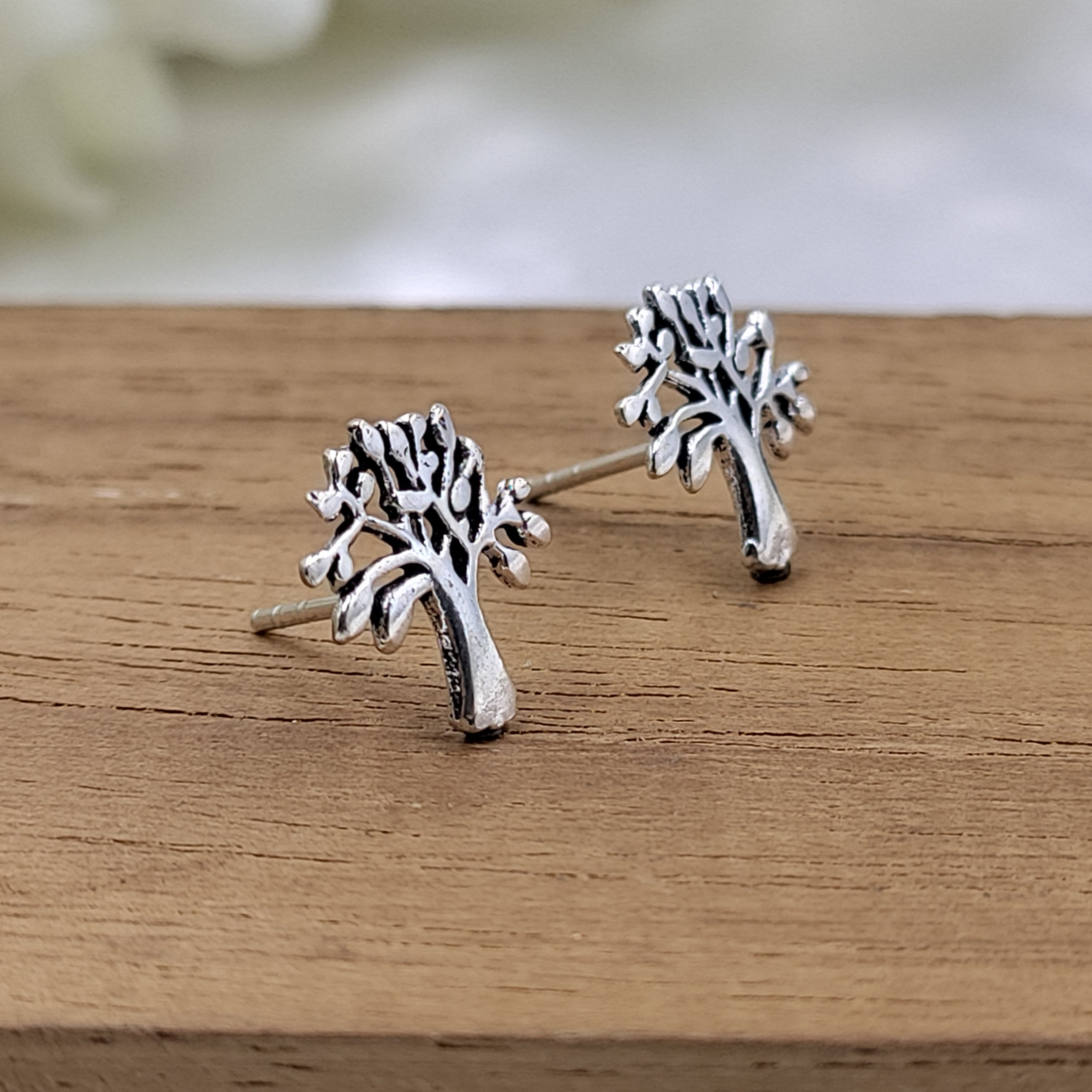 Tree of Life Stud Earring Tree Spirtual Jewelry Yoga Stud Earring Nature Dainty Lucky Charm Good Luck Earrings Handmade Gift Stud Pushback