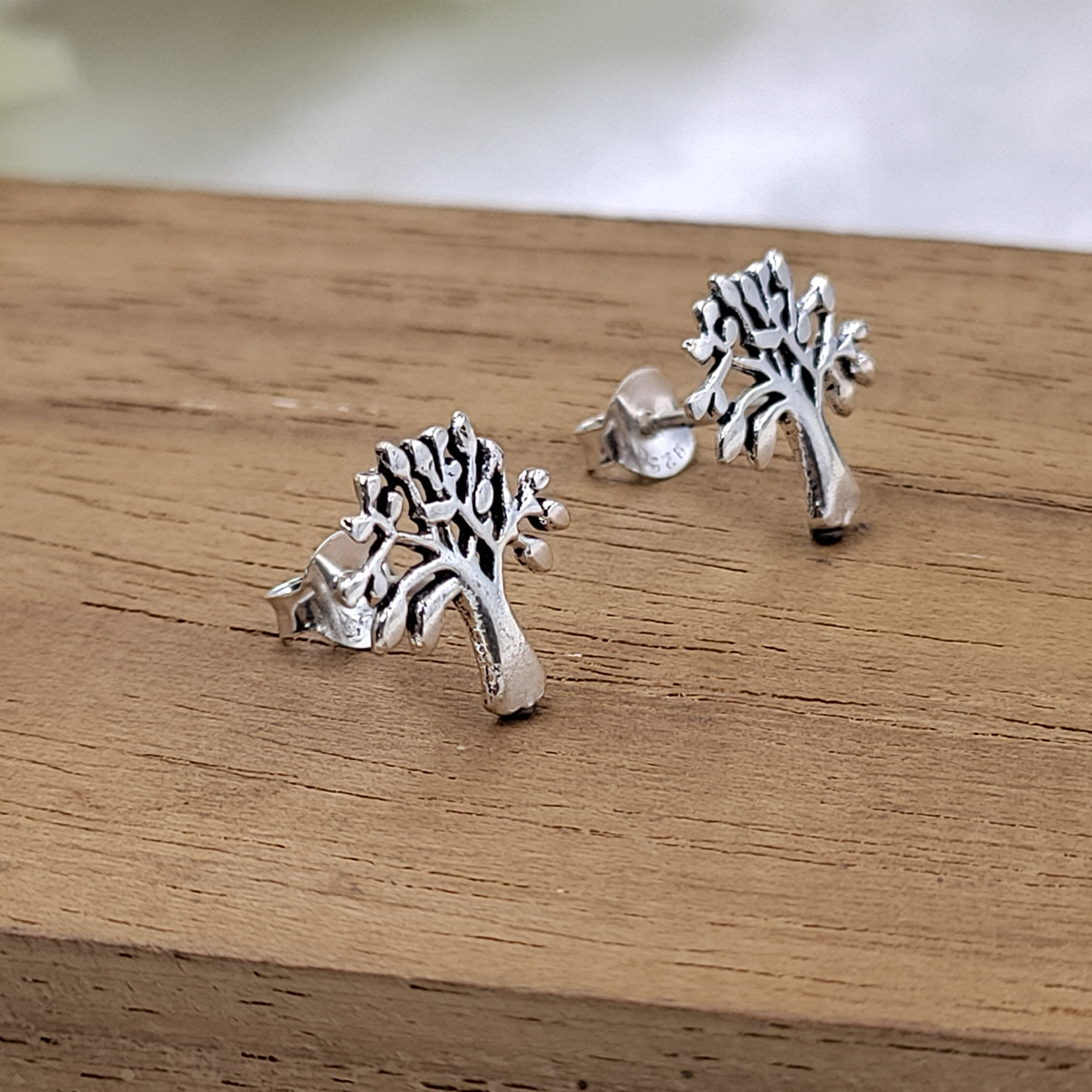 Tree of Life Stud Earring Tree Spirtual Jewelry Yoga Stud Earring Nature Dainty Lucky Charm Good Luck Earrings Handmade Gift Stud Pushback
