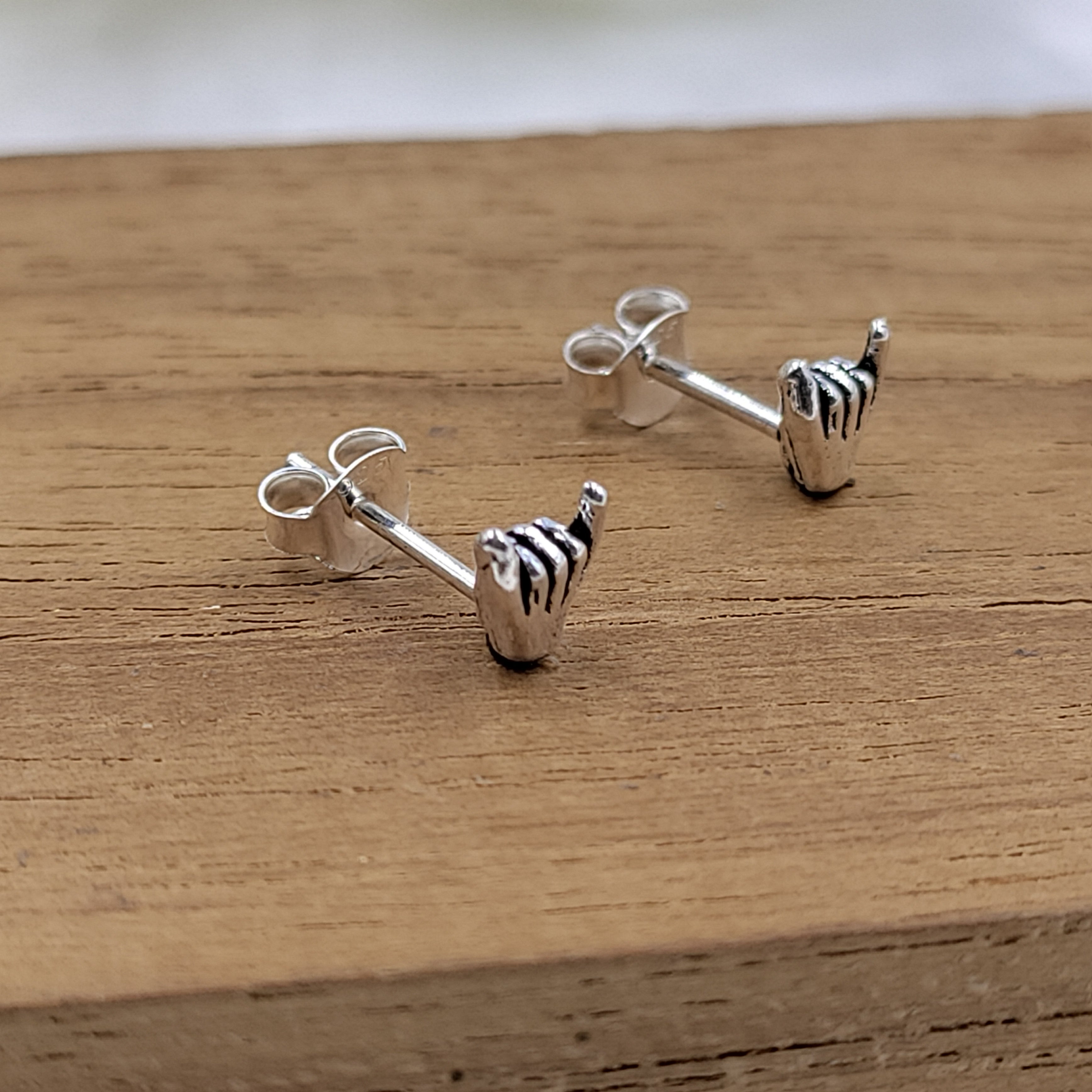 I Love You Sign Stud Earring Shaka Earring Hand Sign Jewelry Minimalist Handmade Gift For Girlfriend Boyfriend Stud Pushback 925 Sterling