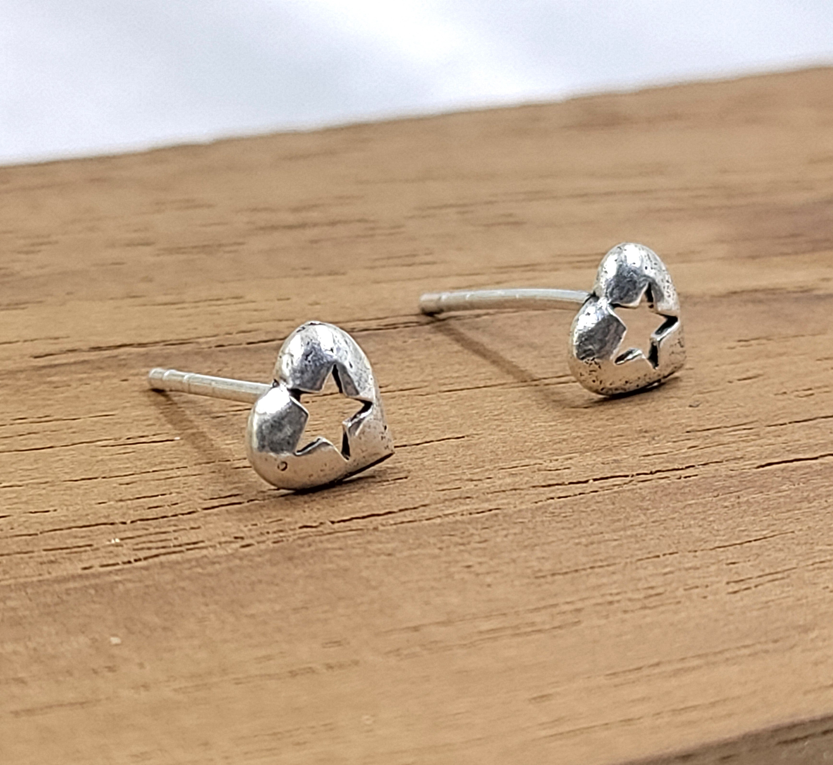 Star in the Heart Earring Heart Shaped Stud Earrings Romantic Girlfriend Gift Little Ear Stud Handmade Stud with Pushback 925 Solid Silver