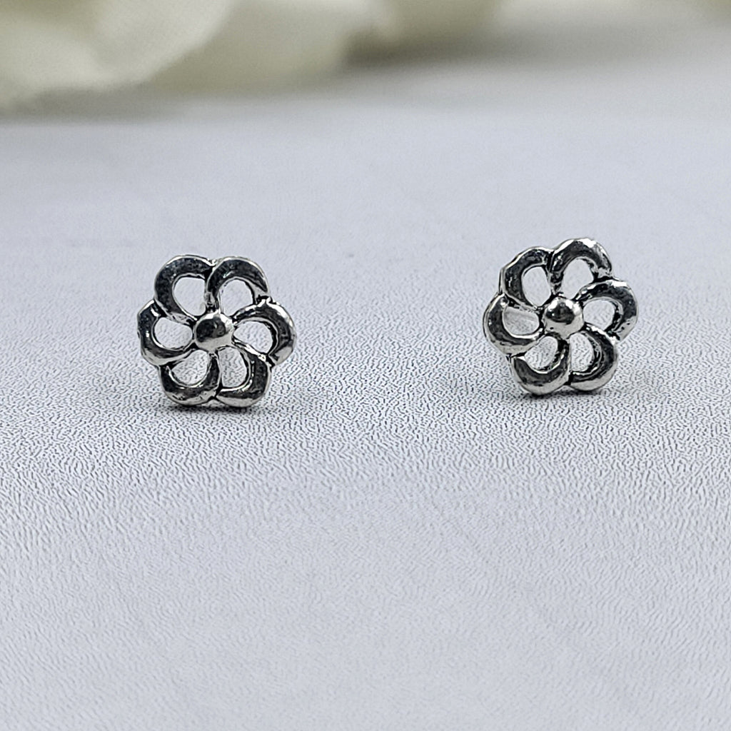 Solid SIlver Flower Stud Earrings Sparkling Flower Stud Post Floral Petal Studs Handmade Gift Stud Pushback Solid 925