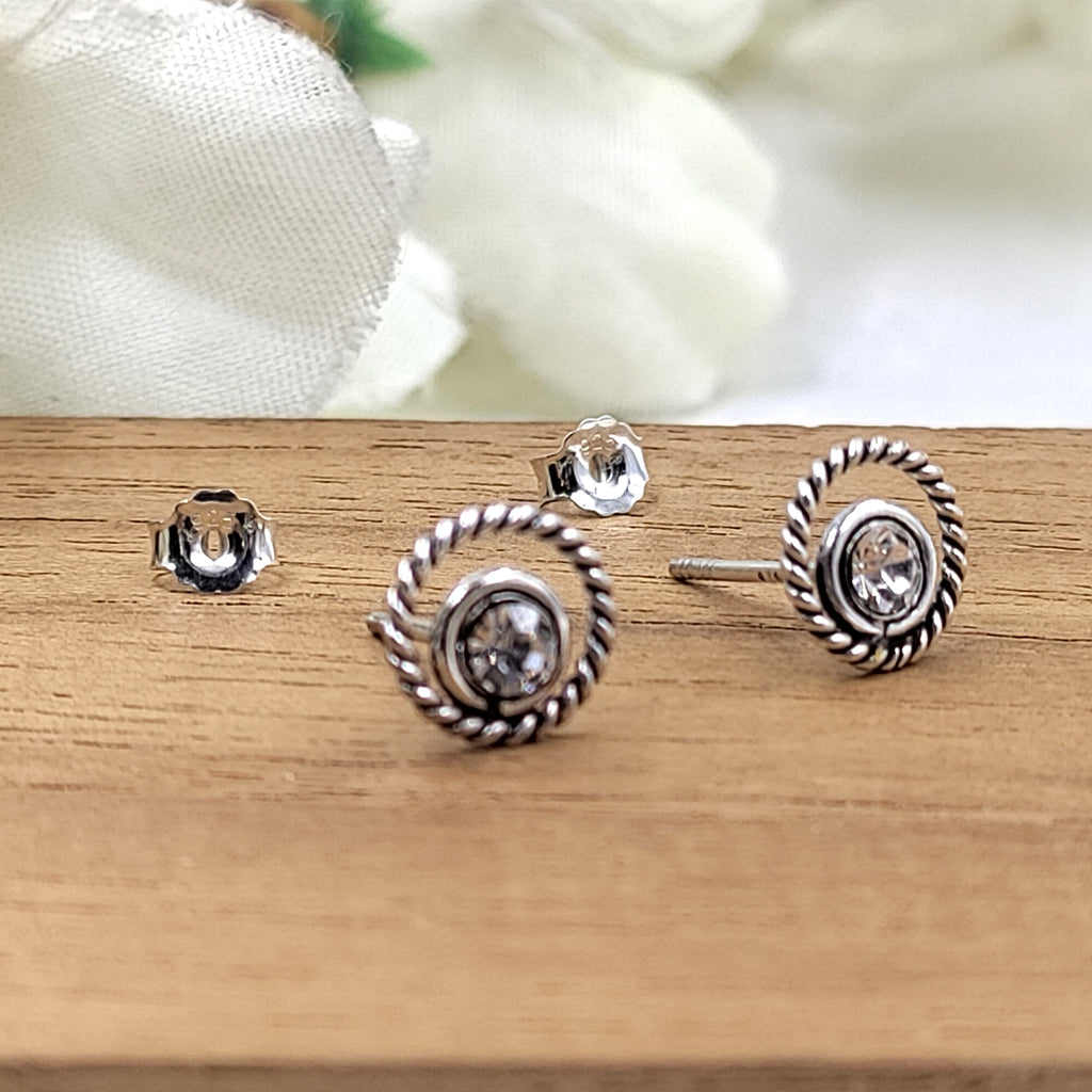 Cubic Zirconia Art Round Stud Earrings Silver Oxidised Vintage Jewel Art Solid 925