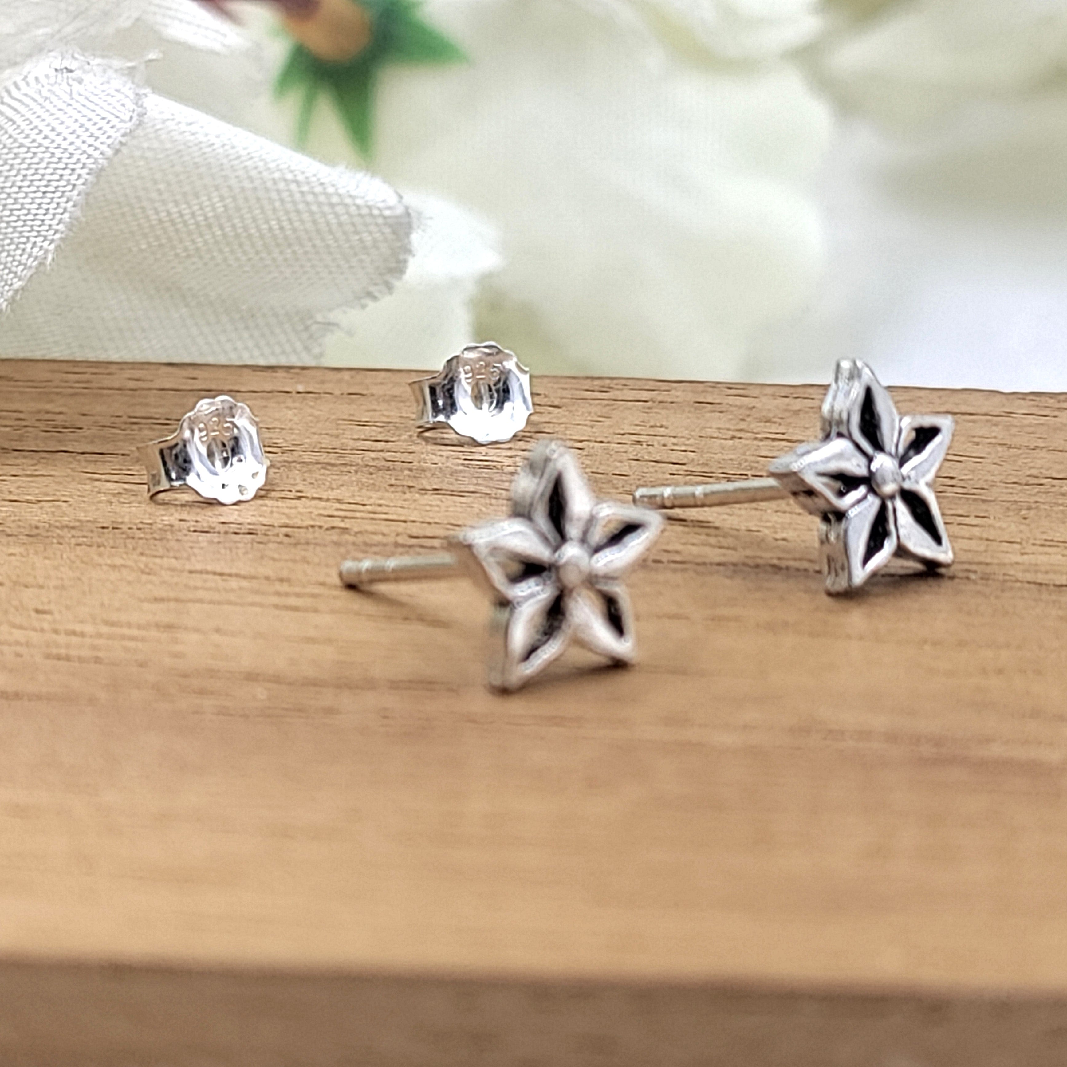 Solid SIlver Star shape Flower Stud Earrings Elegant Sparkling Flower Stud Post Floral Petal Studs Handmade Gift Stud Pushback Solid 925