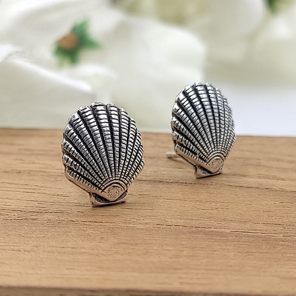 Scallop Shell Post Earring Beach earrings Summer jewelry Cornish Shell Nautical Earring Handmade Studs with Pushback 925 Sterling Silver