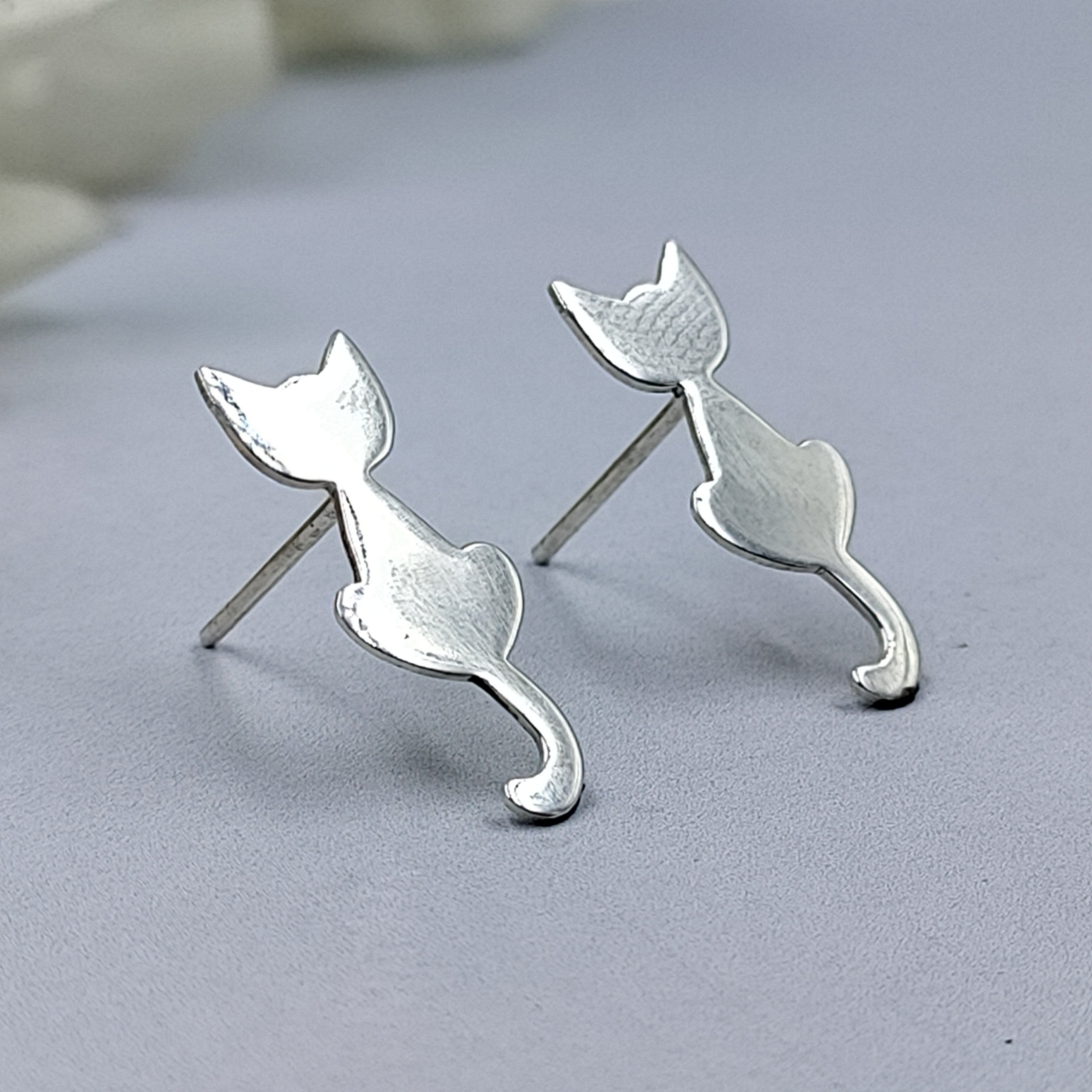 Silver Small Cat Stud Earring for Girl Cat Jewelry Kitten Stud earring Minimalist Handmade Gift for Animal Cat lover Studs with Pushback
