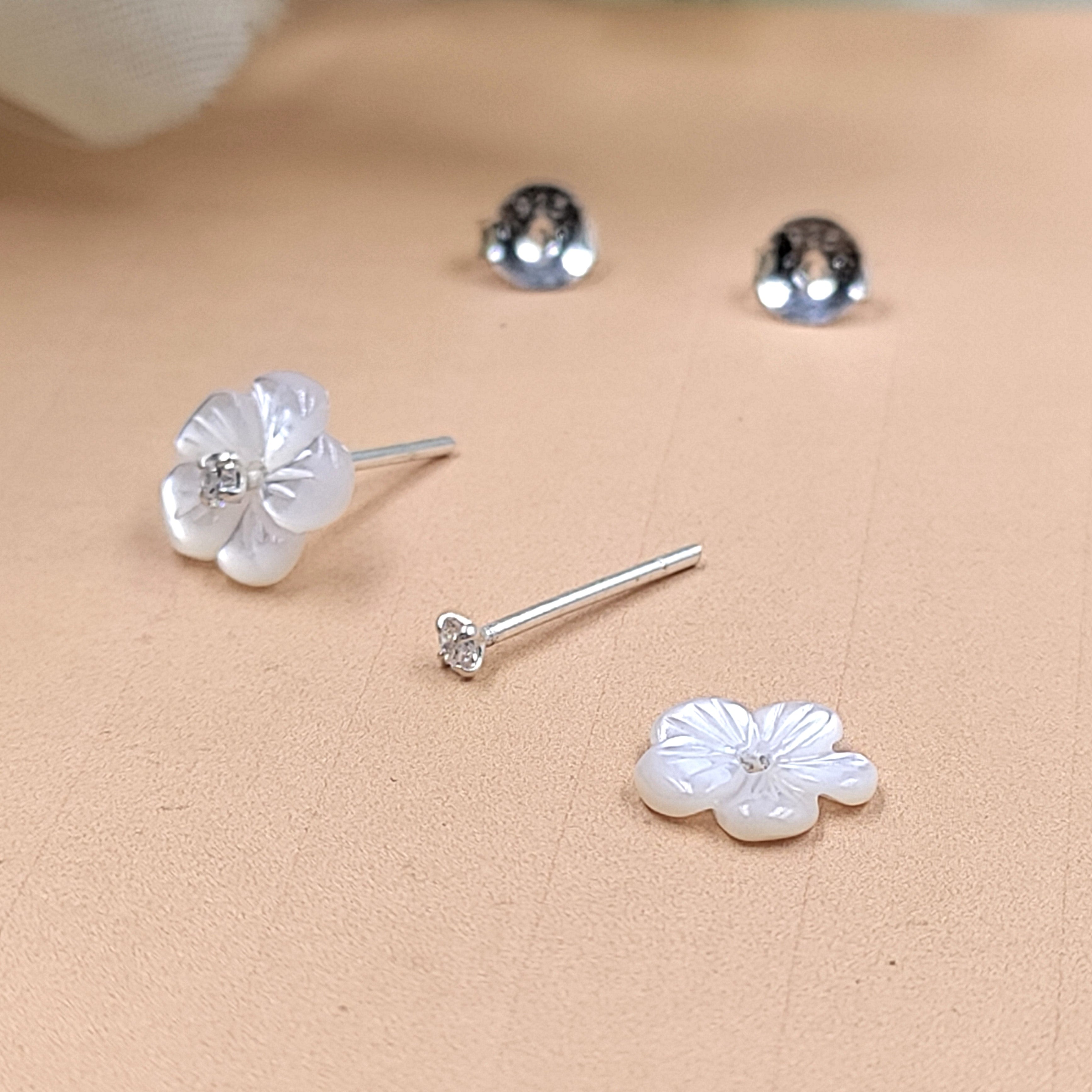 Silver Flower Stud Lily Flower Stud Post Blossom Floral Earring Handcrafted Gift Stud Pushback Solid 925 Cute Gift for Girl Daughter