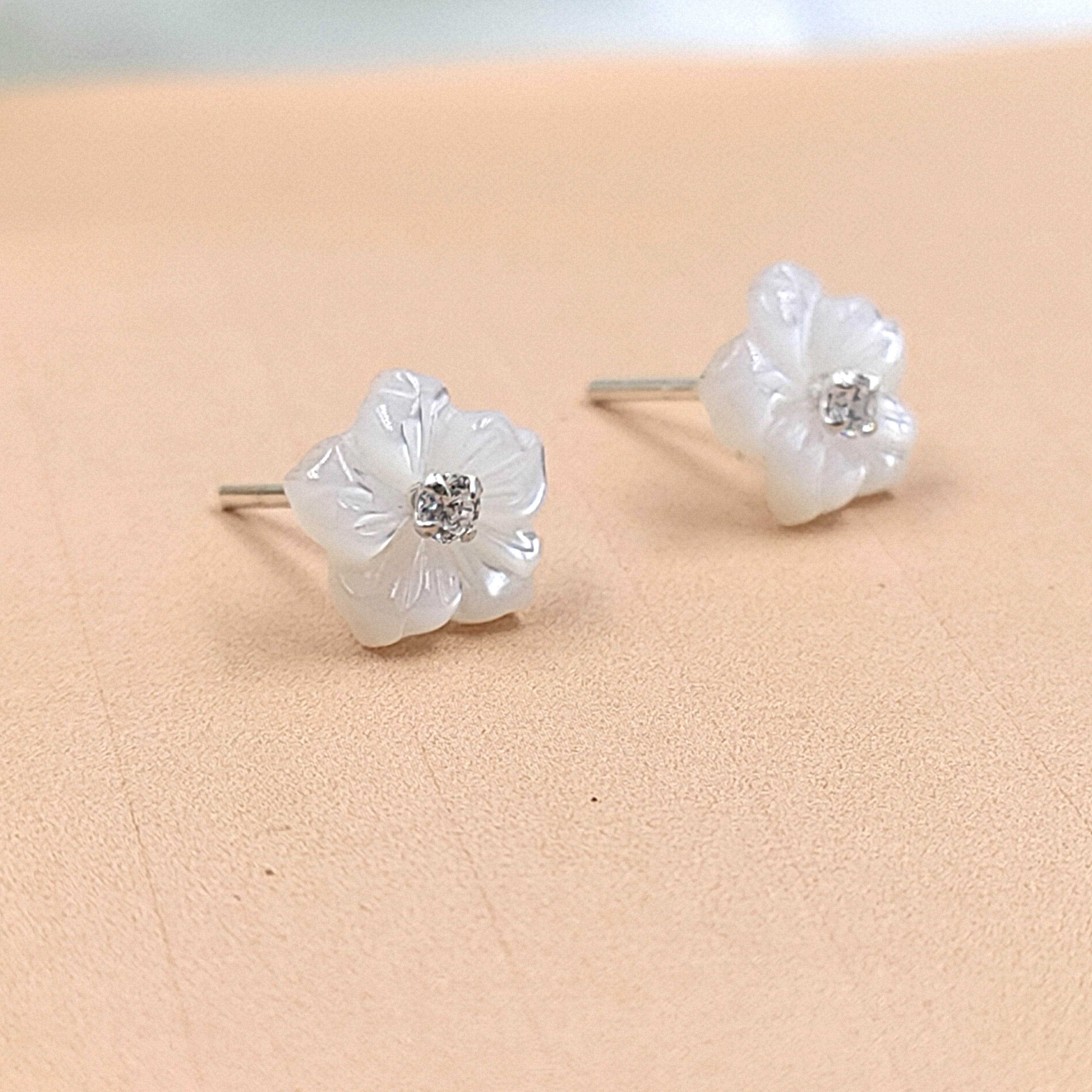 Silver Floral Stud Earring Flower Stud Post Blossom Floral Earring Handcrafted Gift Stud Pushback Solid 925 Cute Gift for Girl Daughter Wife