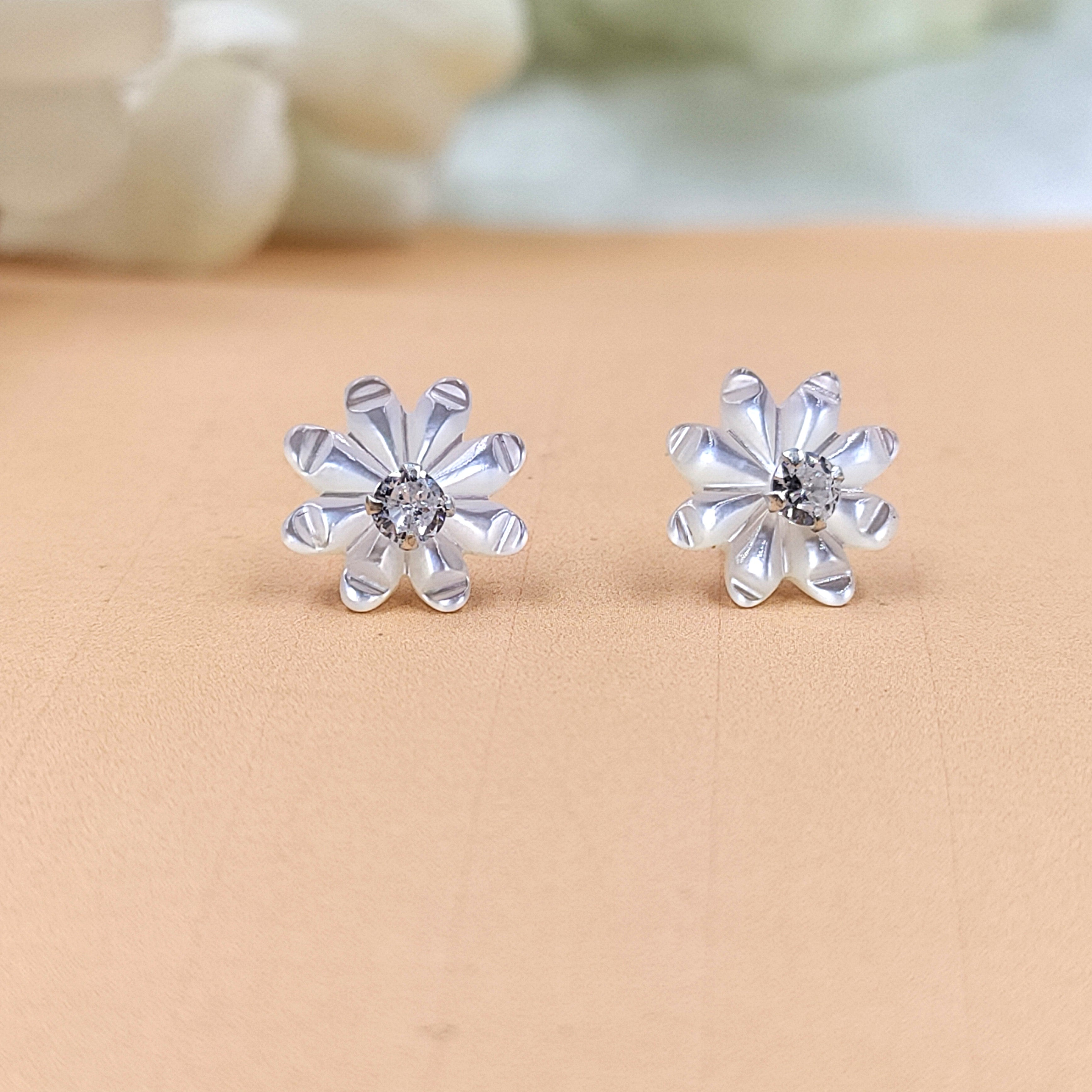 925 Silver White Stud Earring Cubic Ziriconia Flower Stud Floral Earring Handcrafted Gift Stud with Pushback Cute Present for girlfriend