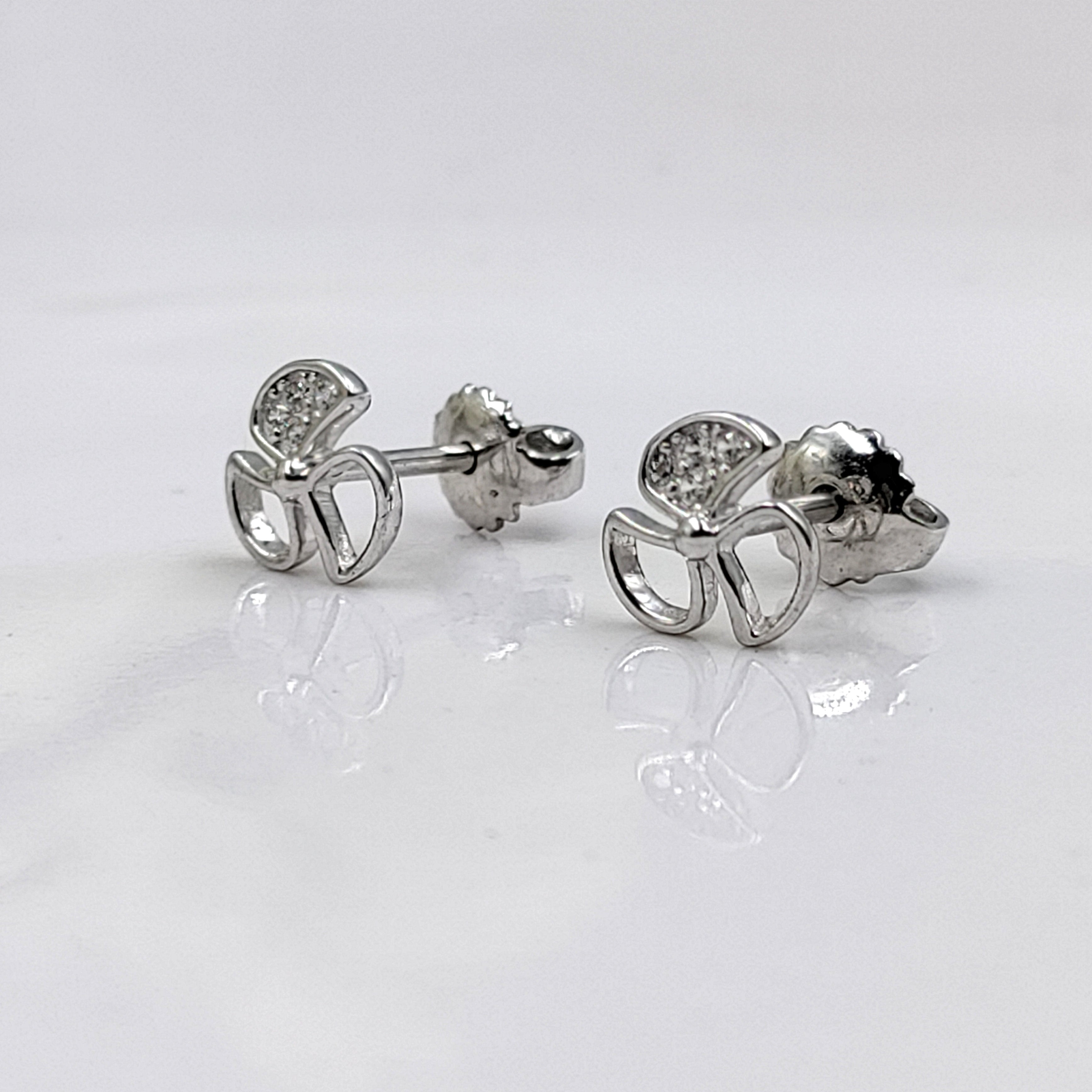 Sterling Silver 925 CZ Leaf Clover Earrings Dainty Floral Earrings Minimalist Lucky Charm Stud Earring Handmade Gift Studs with Push back