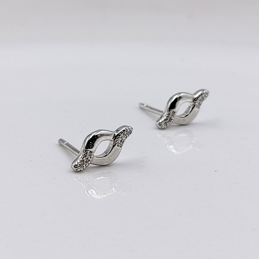 925 Sterling Silver Beautiful Twisted Shape Stud Earrings Cute Bridesmaid Stud Earrings