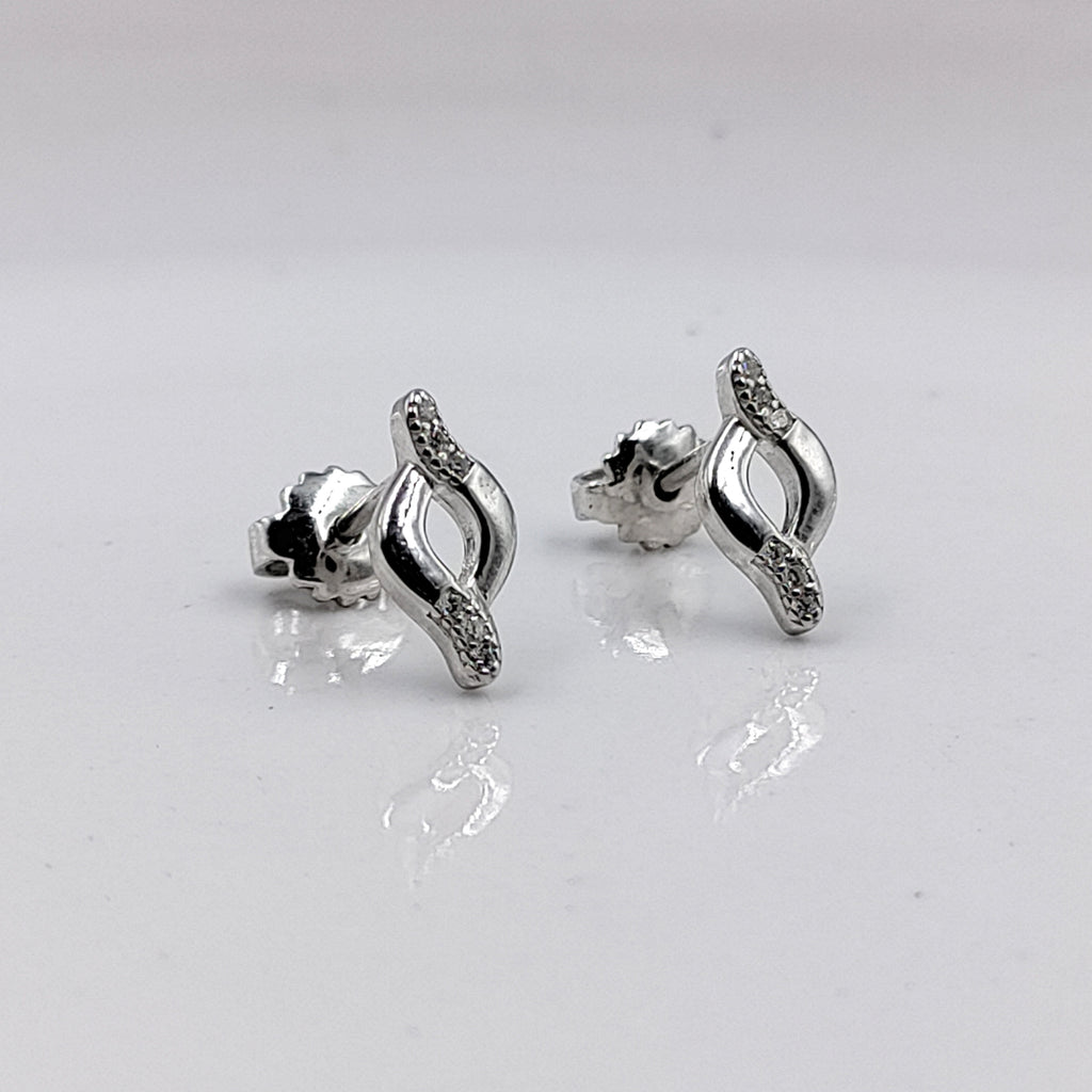 925 Sterling Silver Beautiful Twisted Shape Stud Earrings Cute Bridesmaid Stud Earrings