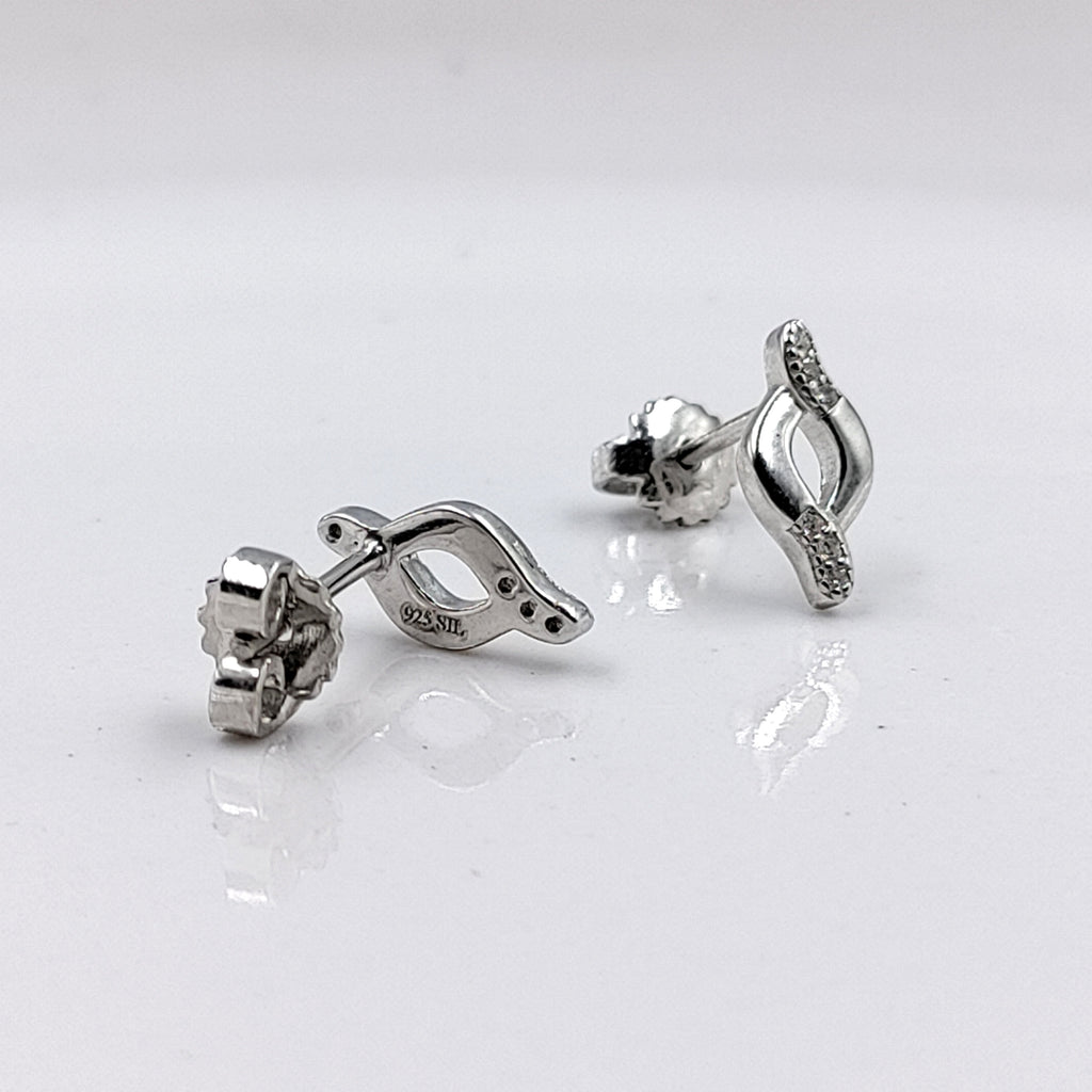 925 Sterling Silver Beautiful Twisted Shape Stud Earrings Cute Bridesmaid Stud Earrings