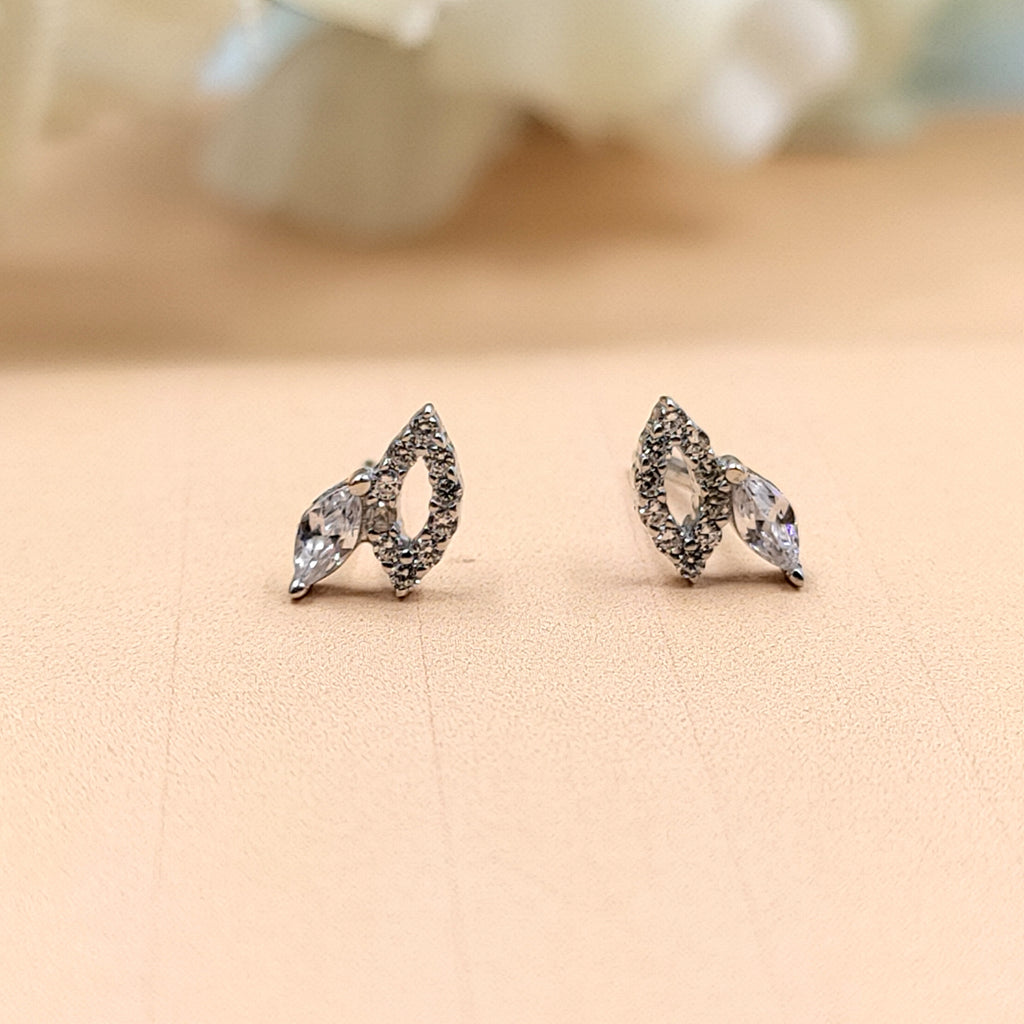 925 Sterling Silver Beautiful Petal Shape Stud Earrings Cute Wedding Bridesmaid Stud Earring CZ