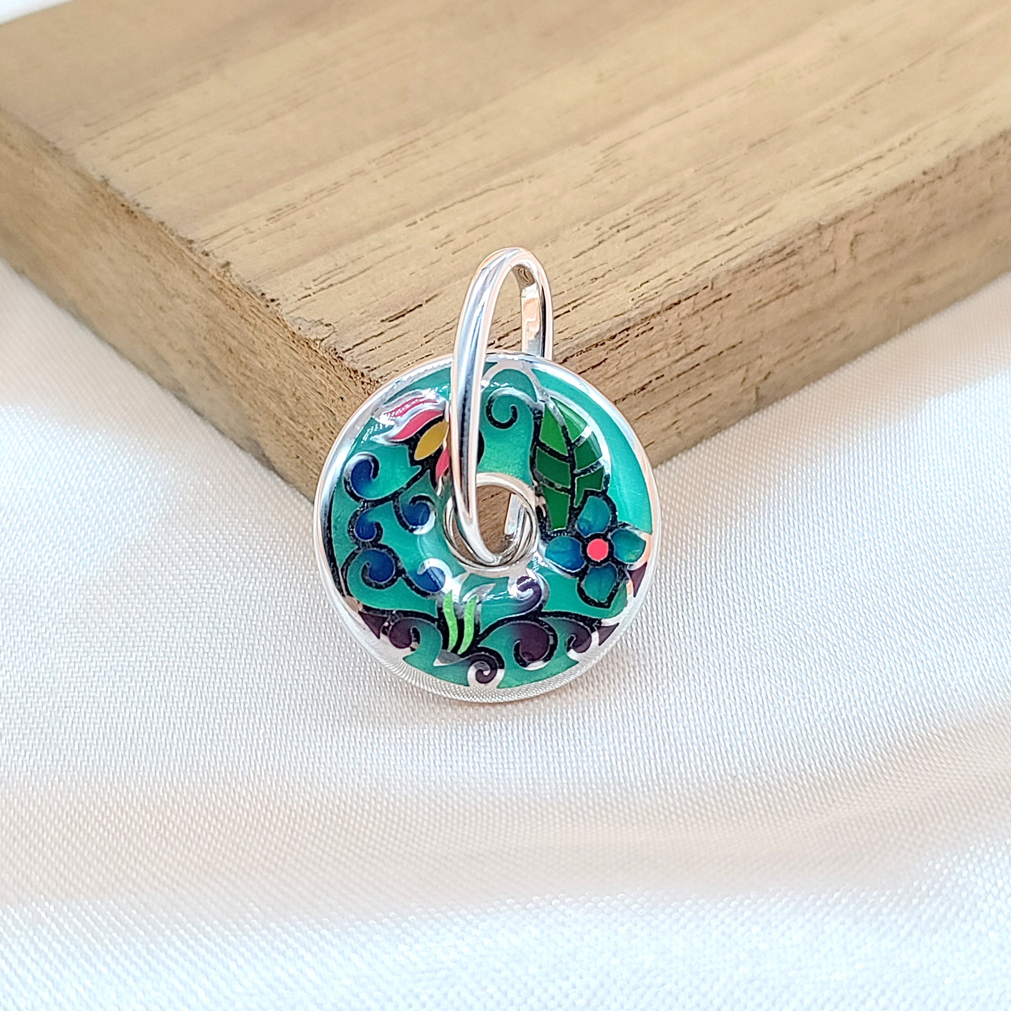 Enamel Pendant 925 Sterling Silver Beautifull Handcrafted Floral Art
