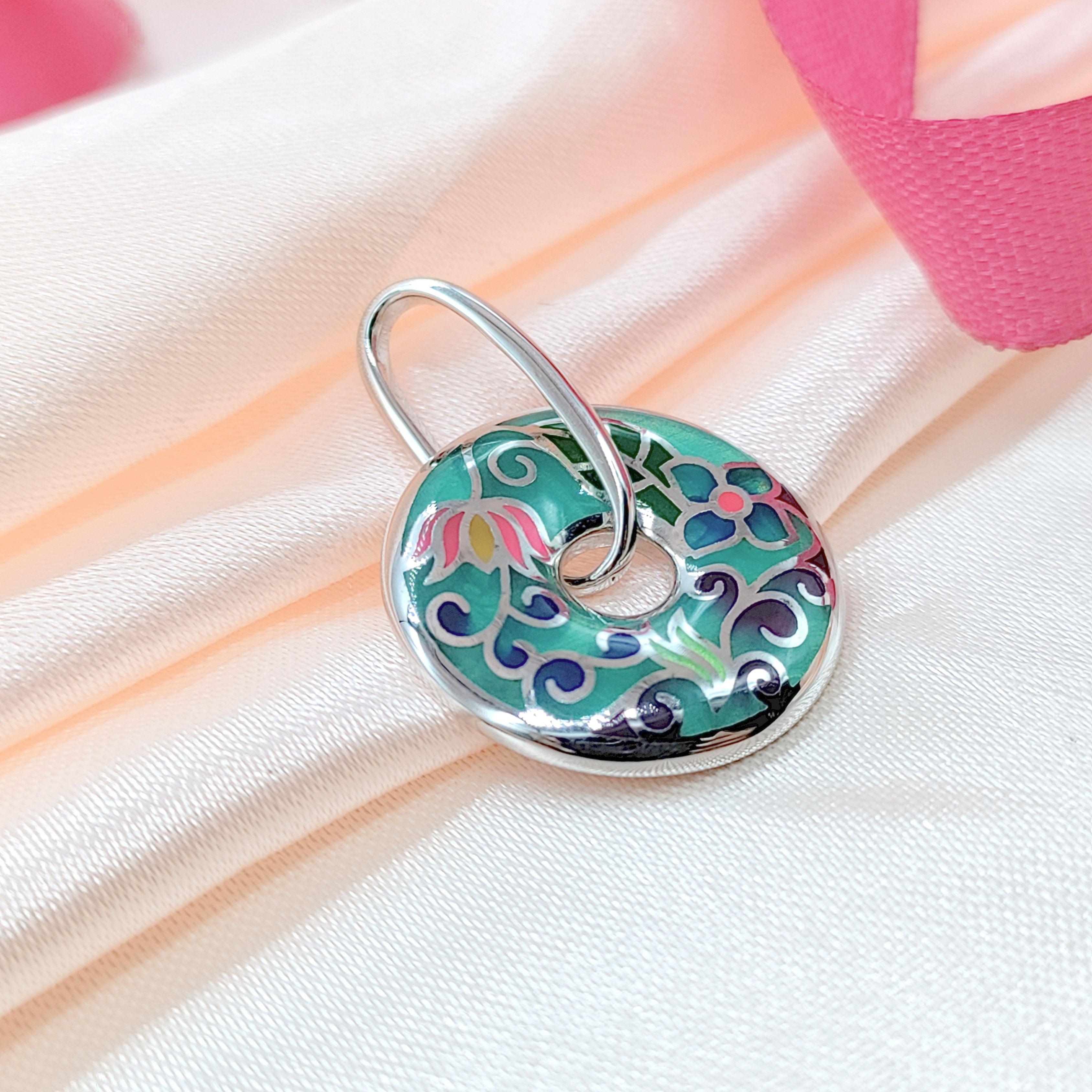 Enamel Pendant 925 Sterling Silver Beautifull Handcrafted Floral Art