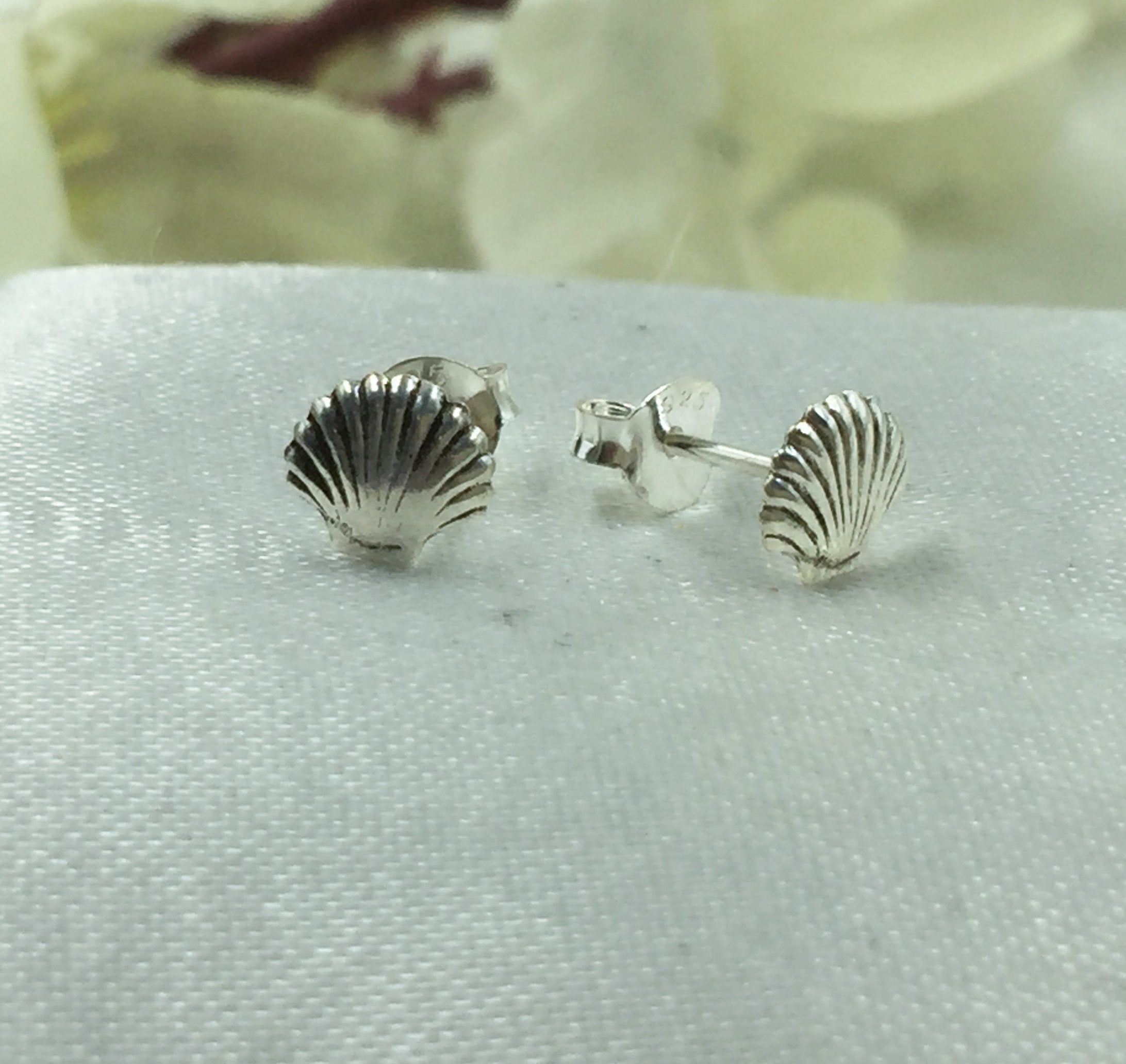 925 Sterling silver Pearl Shell Stud Earrings Dainty Sea Scallop Studs Cornish Shell Earrings Minimalist Handmade Gift Studs with Pushback