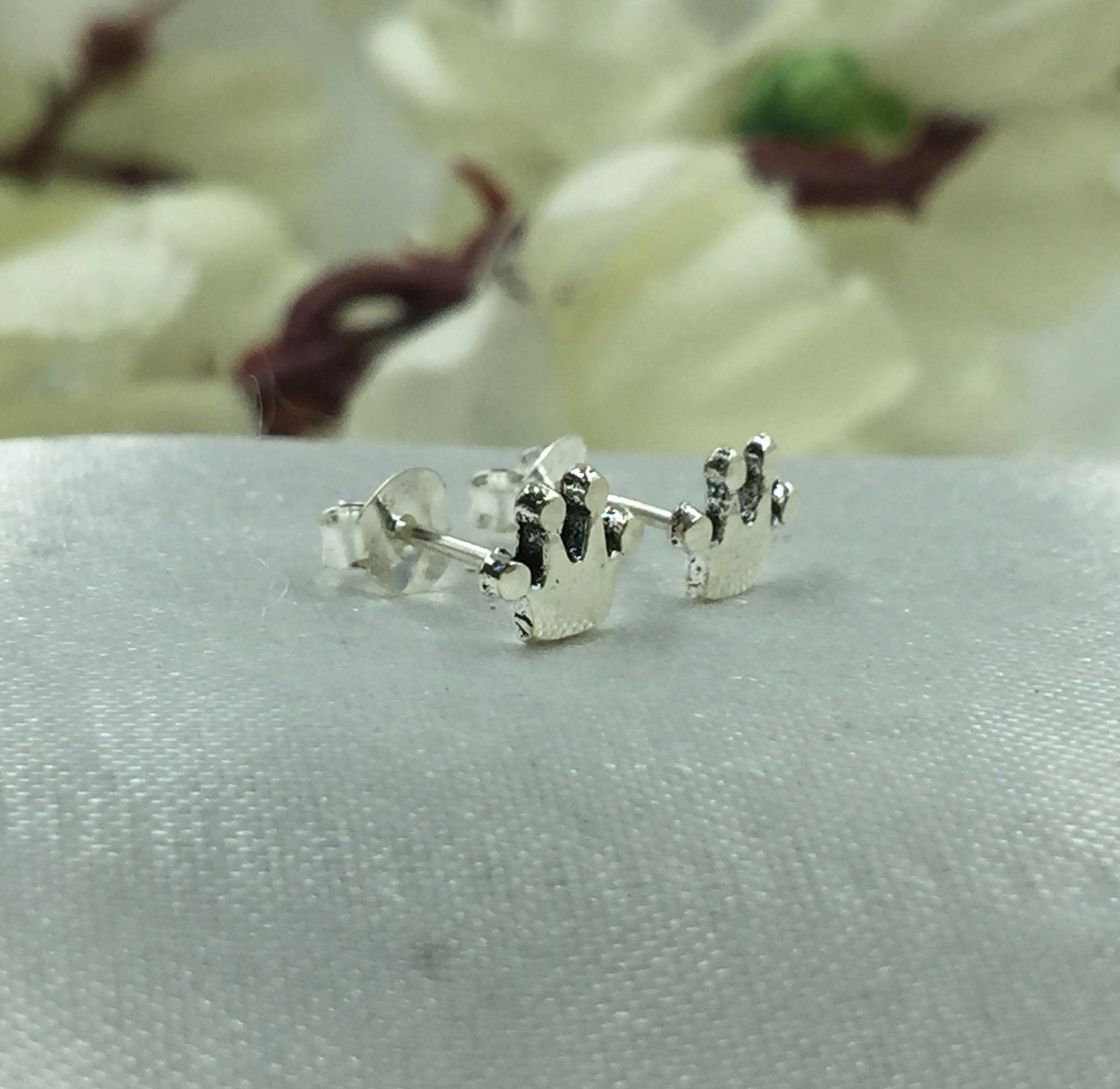 925 Sterling silver Small Princess Crown Stud Earrings Queen Jewellery Crown Jewelry Minimalist Handmade Gift Studs with Pushback