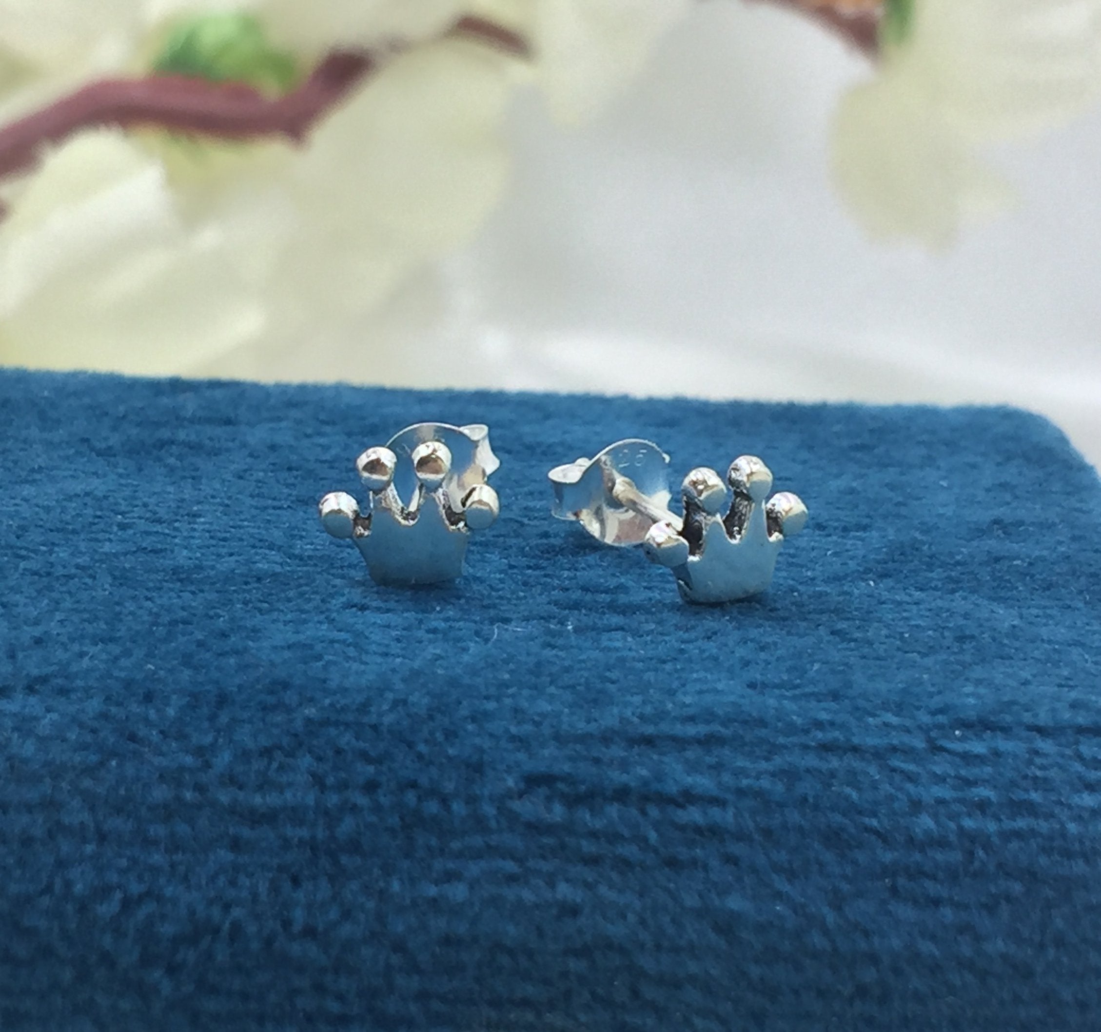 925 Sterling silver Small Princess Crown Stud Earrings Queen Jewellery Crown Jewelry Minimalist Handmade Gift Studs with Pushback