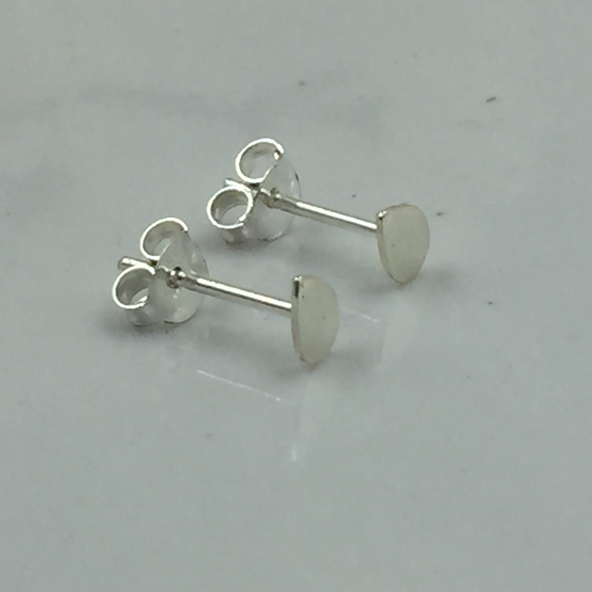 Sterling Silver 925 Pear Flat Unisex Ear stud Earrings Earring Studs Minimalist Handmade Birthday Gift Studs with Pushback