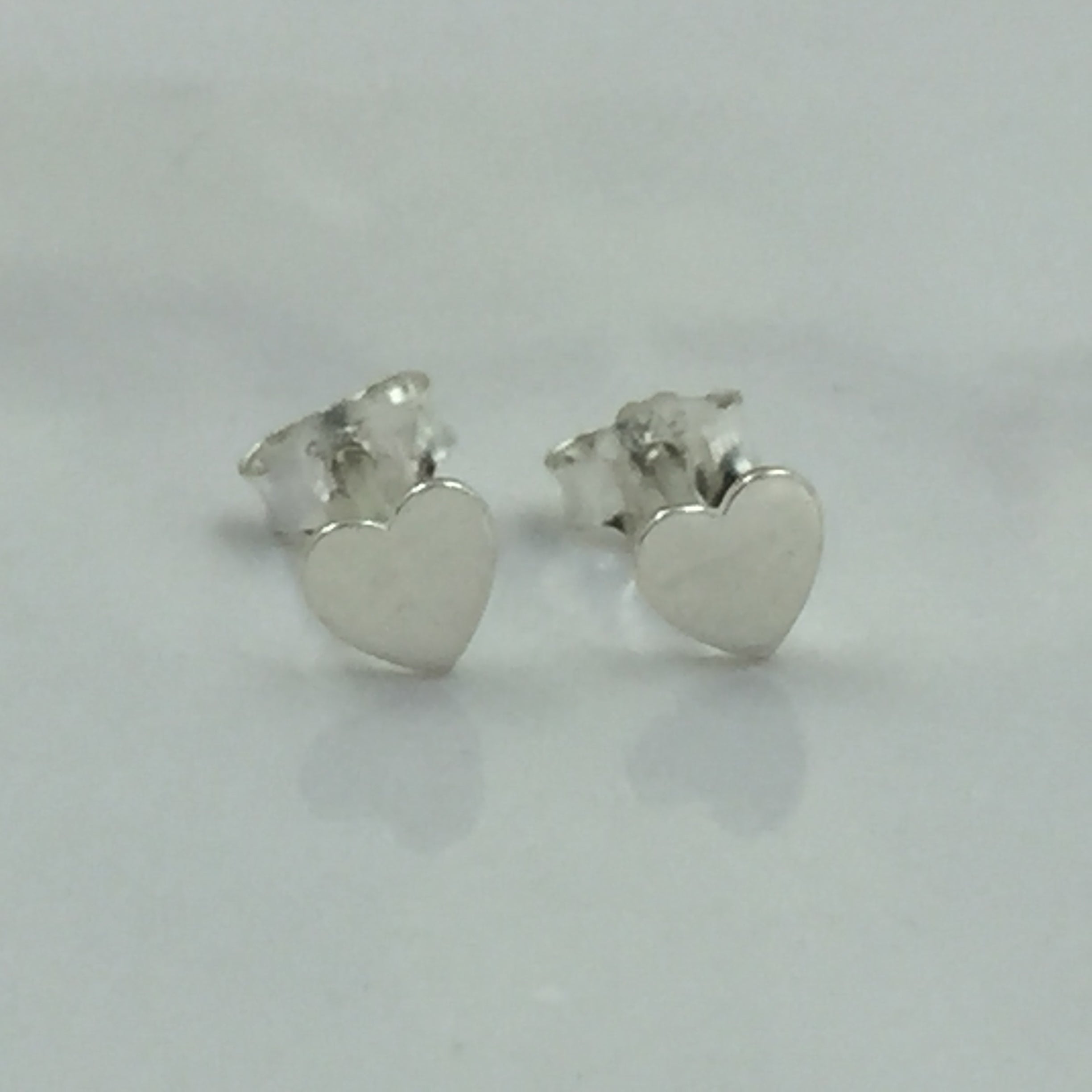 Sterling Silver 925 Tiny Heart Stud Flat Unisex Heart Shape Earring Studs Little Ear Stud Heart Earrings Minimalist Handmade Studs Pushback