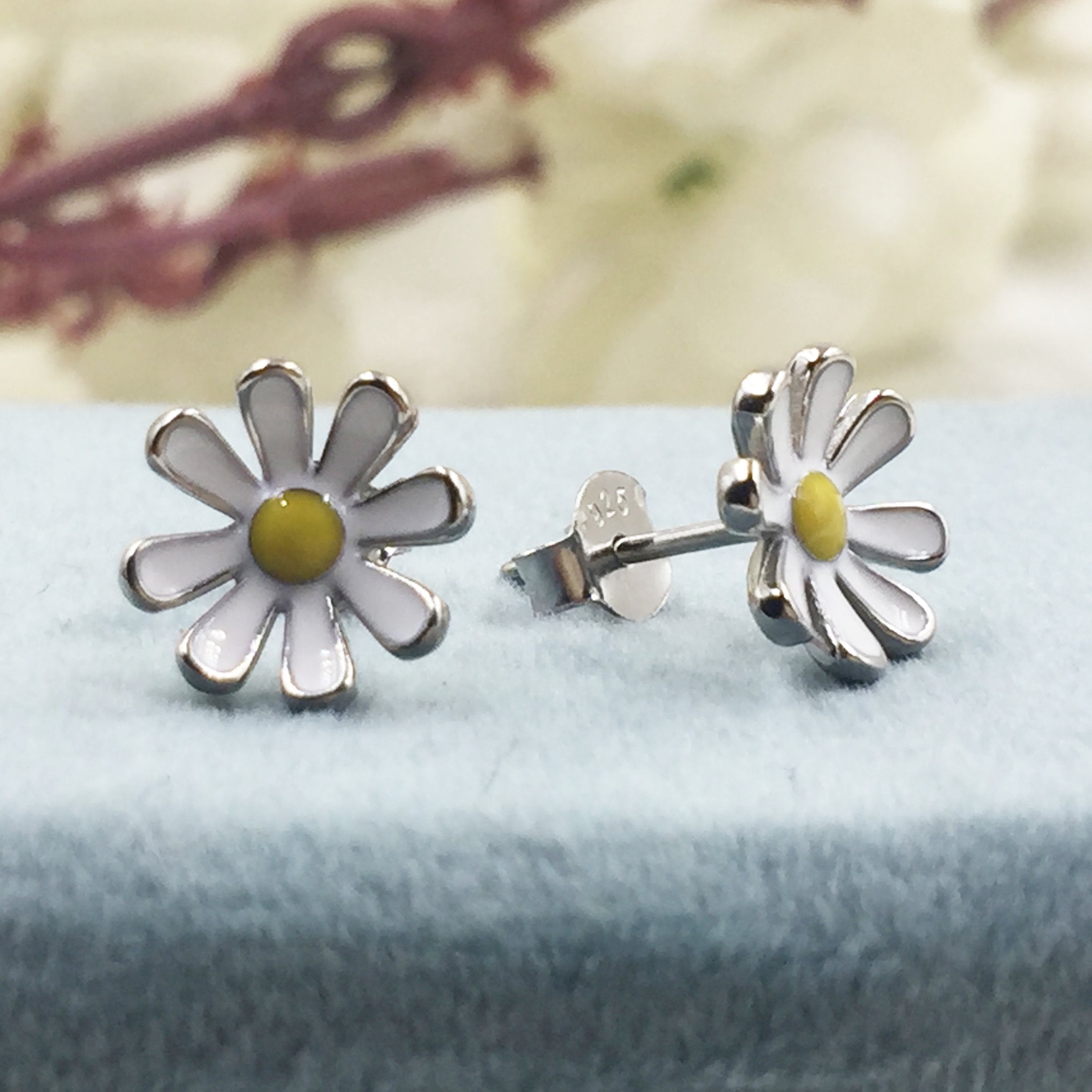 925 Sterling Silver Daisy Stud Earrings Daisy Earring Stud Flower Dainty Minimalist Stud Earrings Handmade Birthday Gift Studs with Pushback