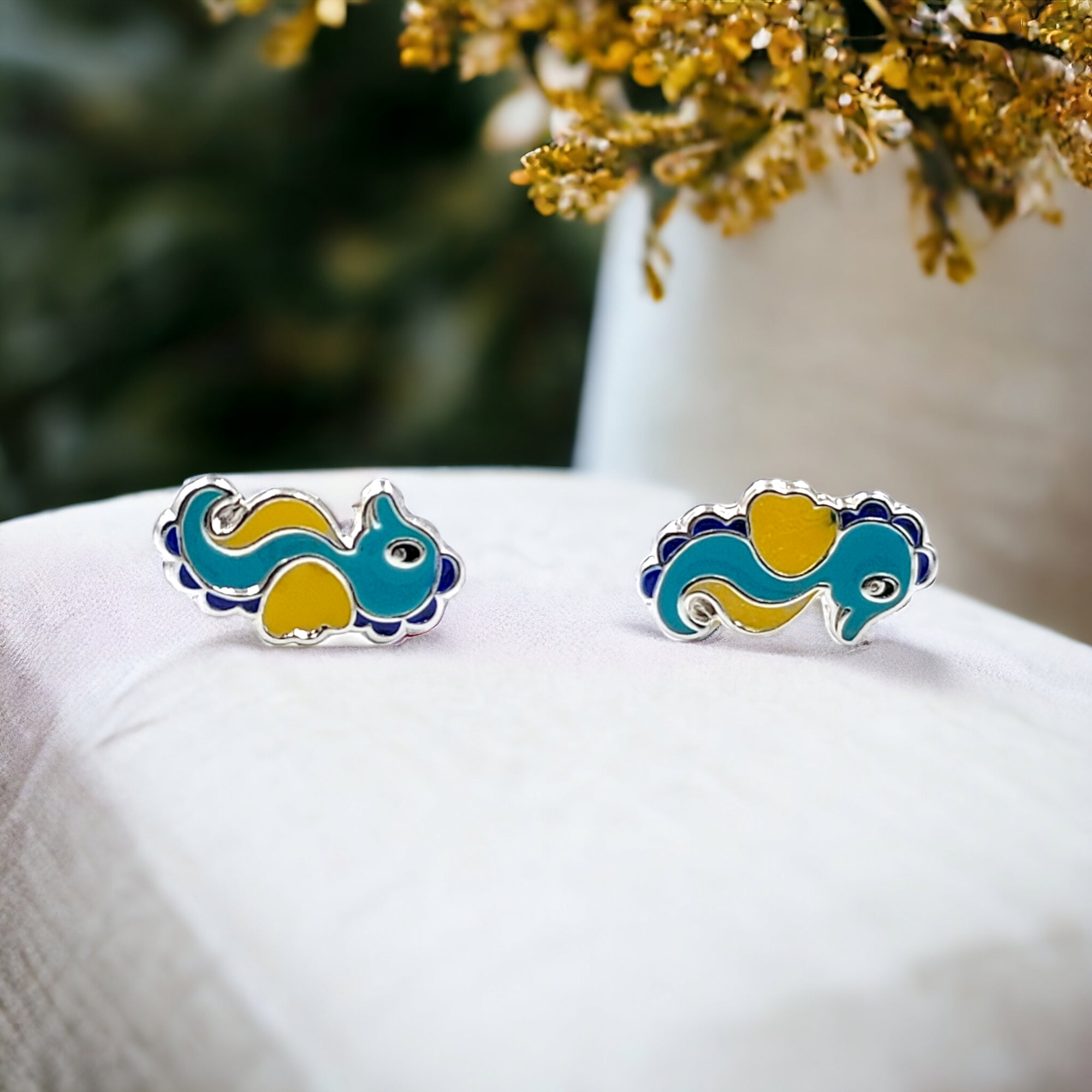 925 Sterling Silver Seahorse Ear Studs Tiny Ocean animal Earrings 11x6 mm