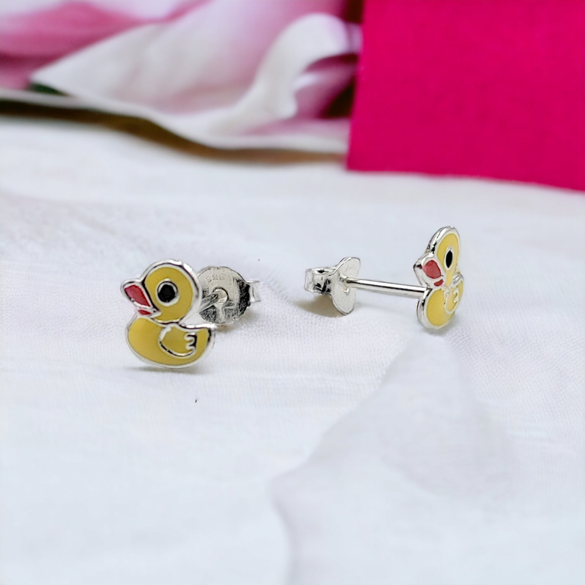 925 Sterling Silver Cute Duck Ear Studs Enamel Cartilage Ear Studs 7x7 mm