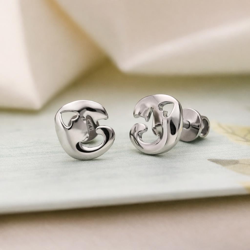AMONROO® 925 Silver Jewellery for Women - 925 Sterling Silver Cat Stud Earrings, Kitty Heart Earrings, Animal Jewellery Gift | 925 Stamp, Warranty & Authenticity Certificate
