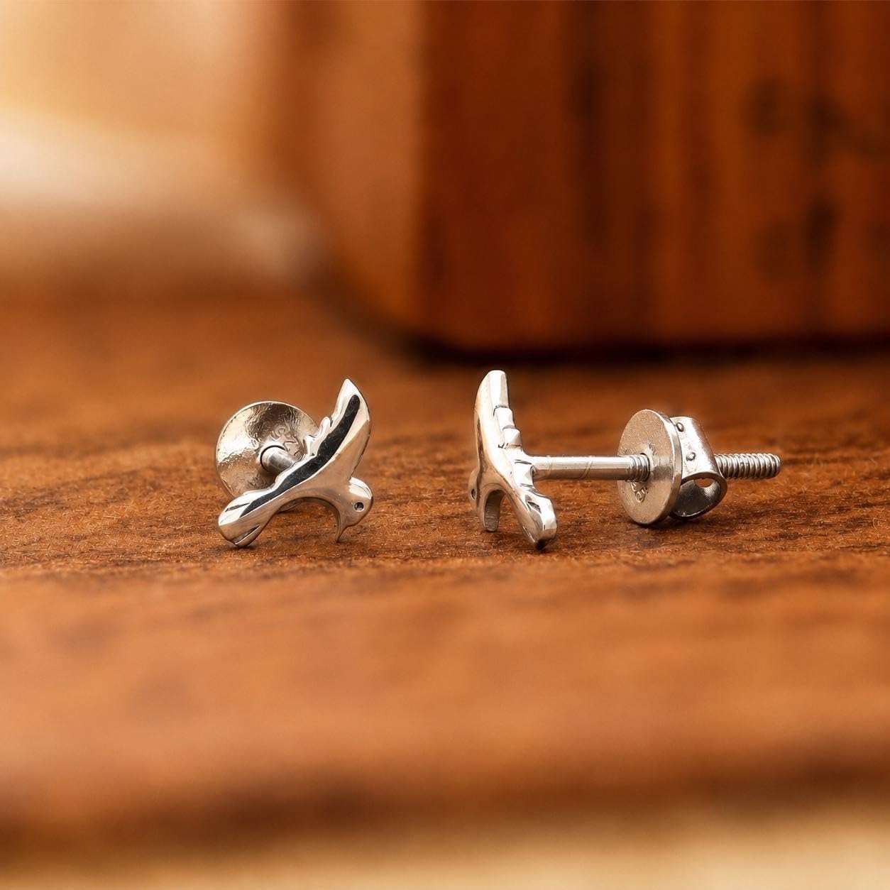 AMONROO® 925 Silver Jewellery for Women - 925 Sterling Silver Bird Stud Earrings, Flying Bird Design, Minimalist Daily Wear Jewellery | 925 Stamp, Warranty & Authenticity Certificate
